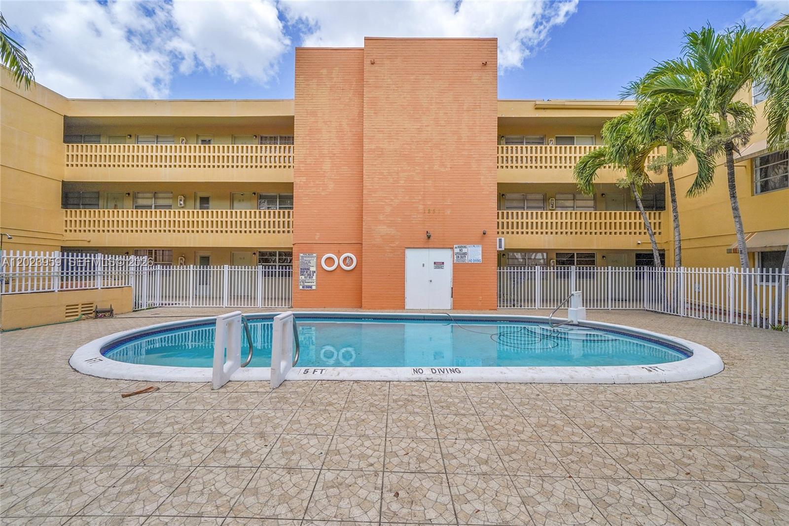 THE PALMS 51 CONDO - Residential