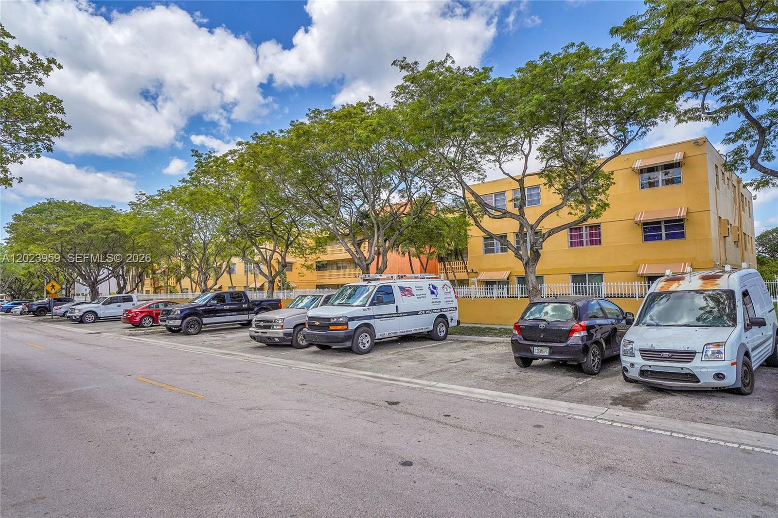 THE PALMS 51 CONDO - Residential