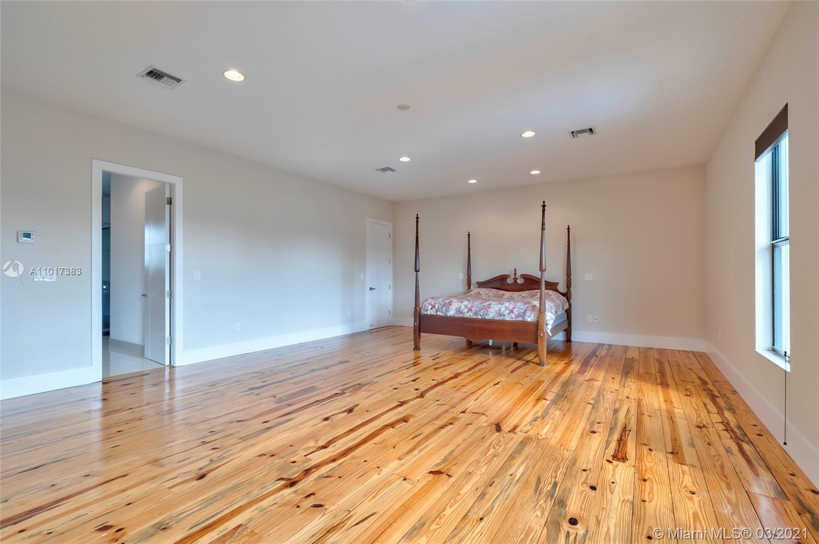 HERON ESTATES AT HERON BAY - Residential