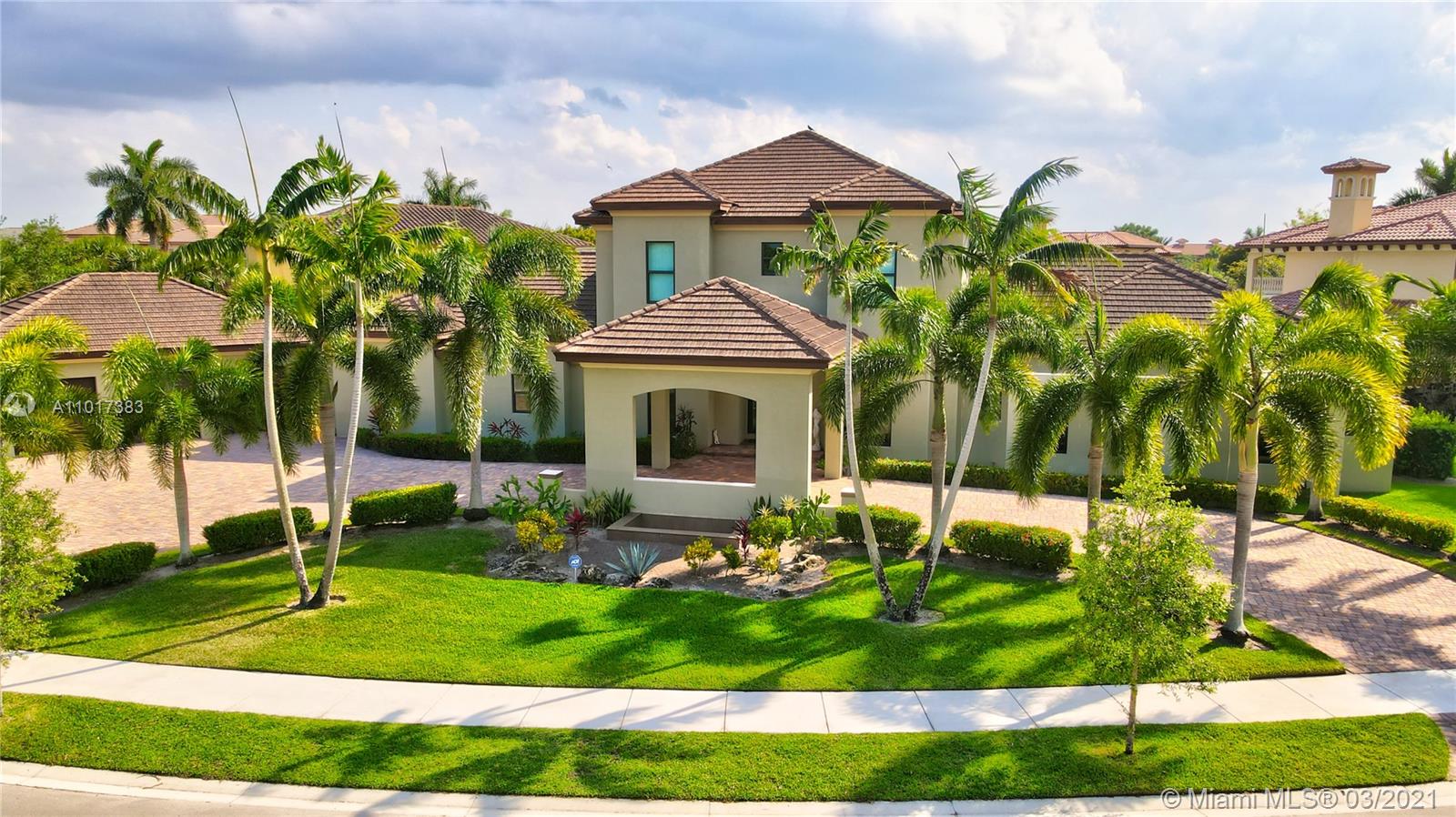 HERON ESTATES AT HERON BAY - Residential
