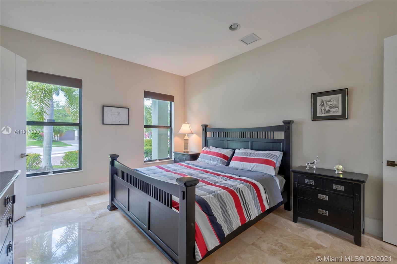 HERON ESTATES AT HERON BAY - Residential