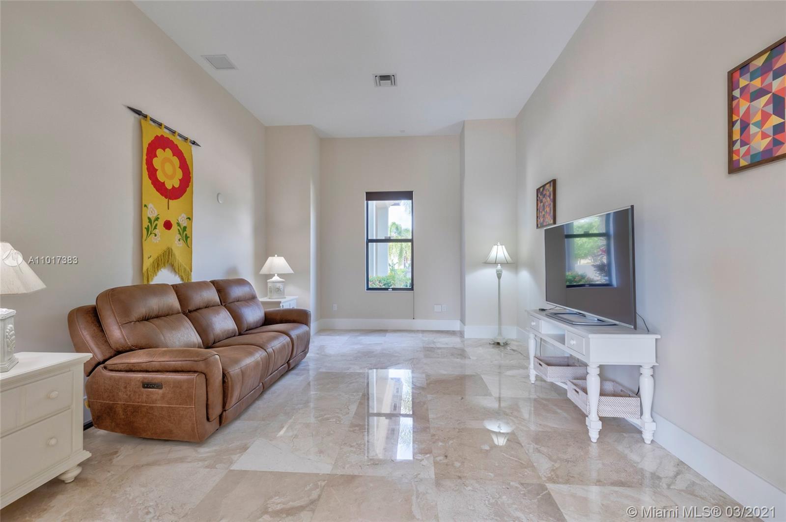 HERON ESTATES AT HERON BAY - Residential