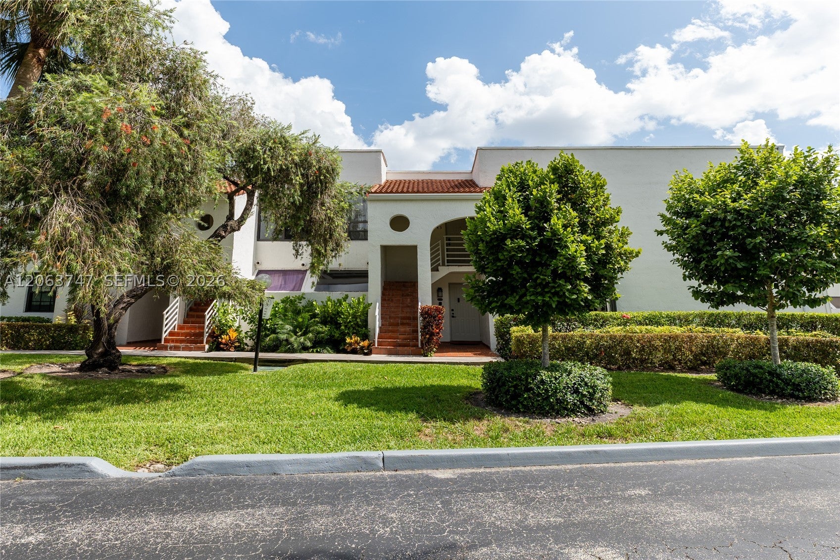 3571 Magellan Cir 343-4