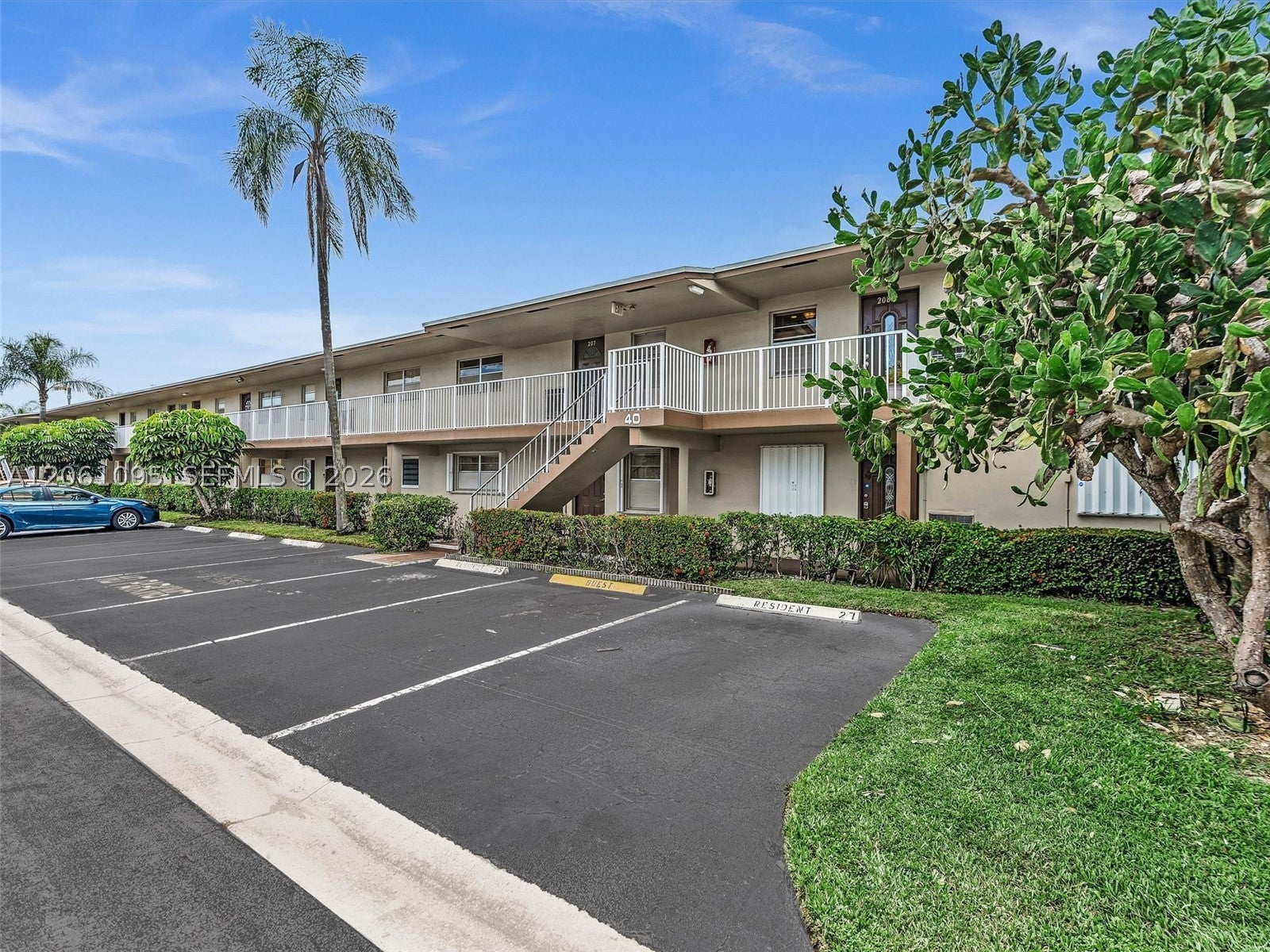 551 NW 76th Ter 208