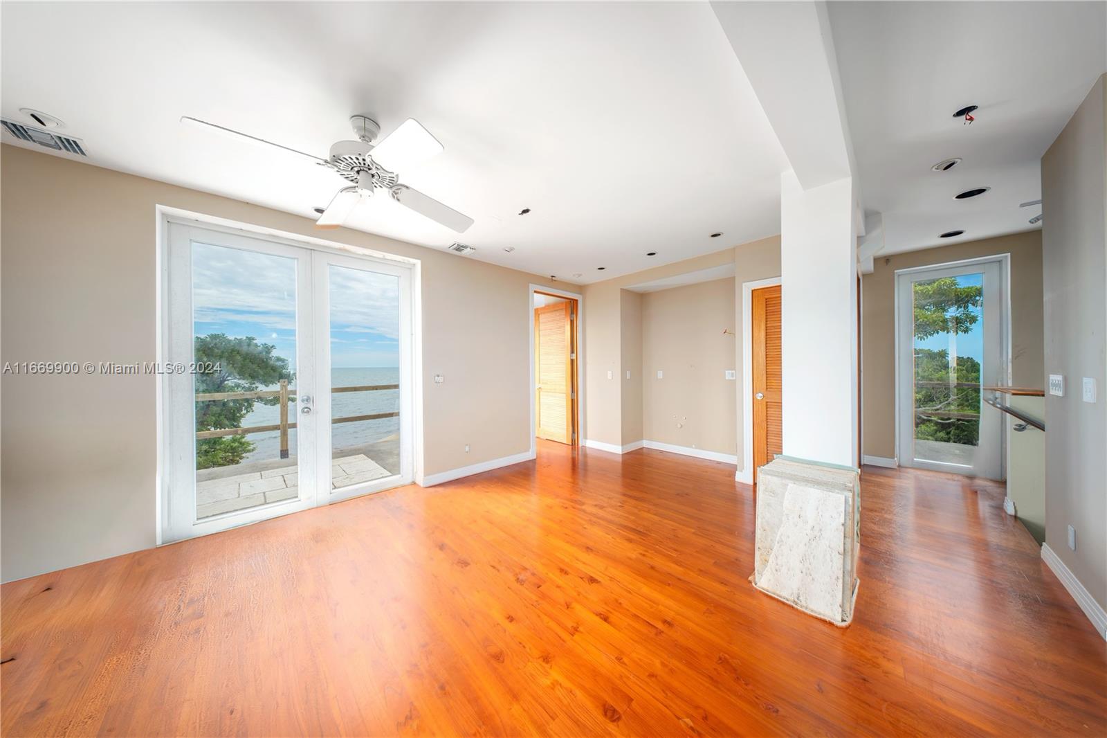 SUGARLOAF KEY - Residential