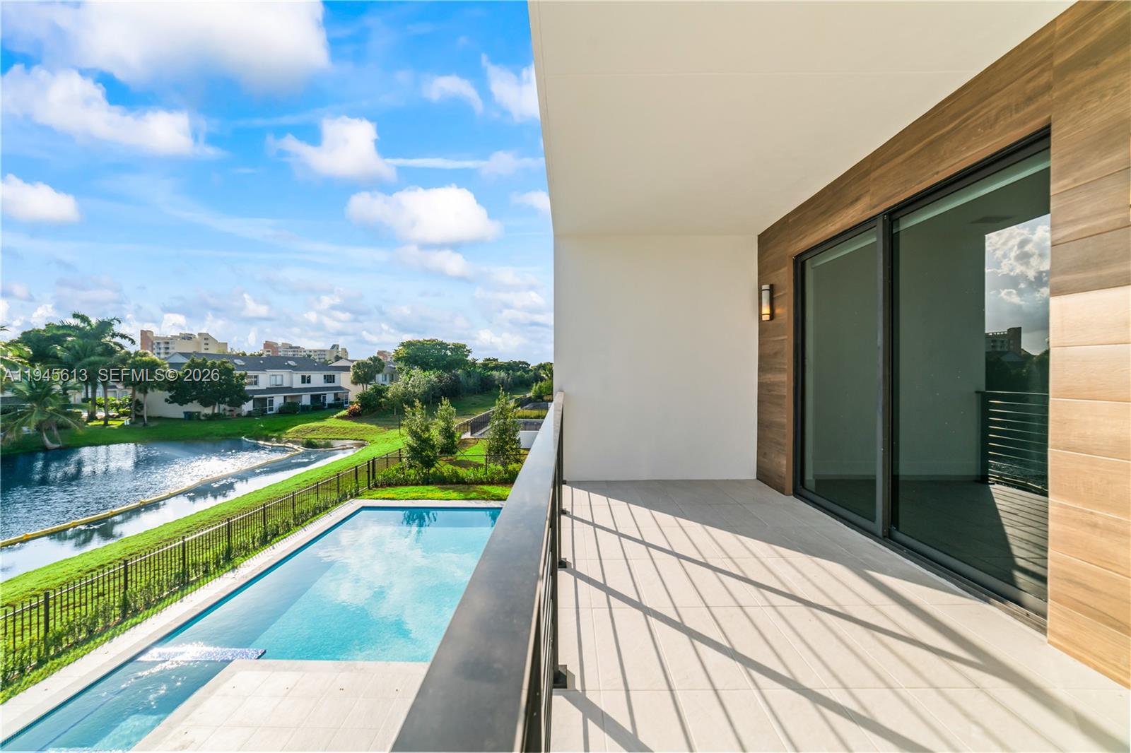 WESTON ESTATES - Residential