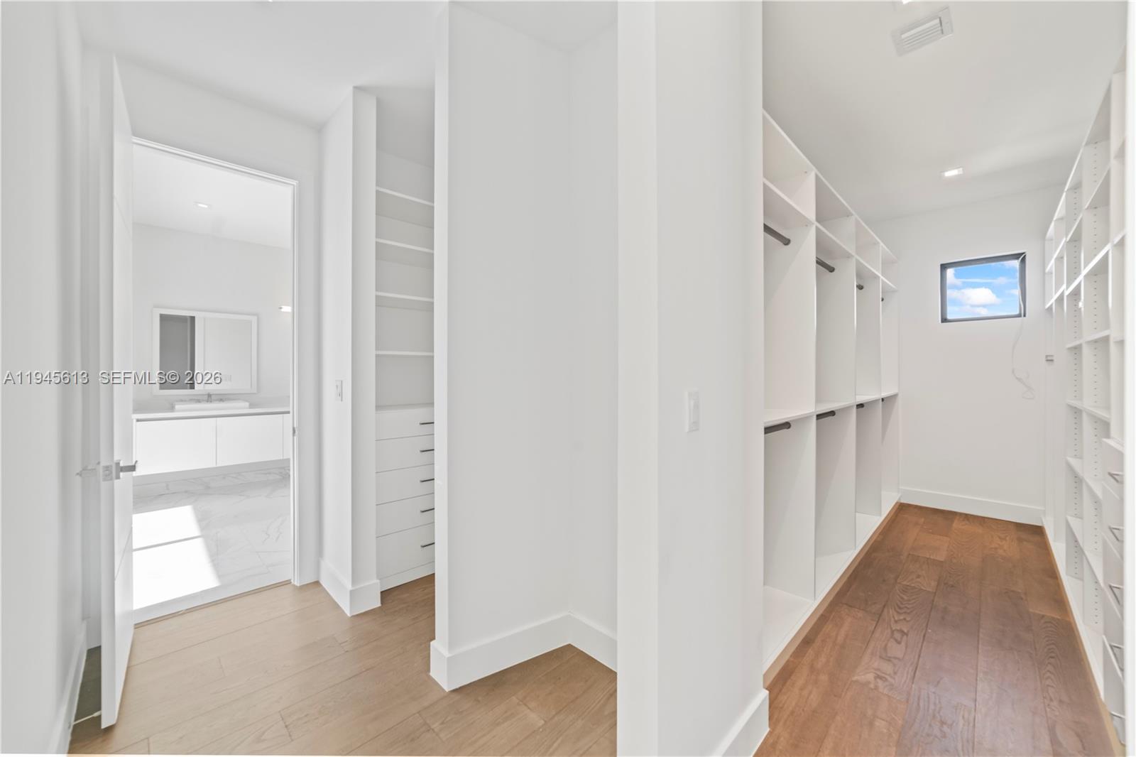 WESTON ESTATES - Residential