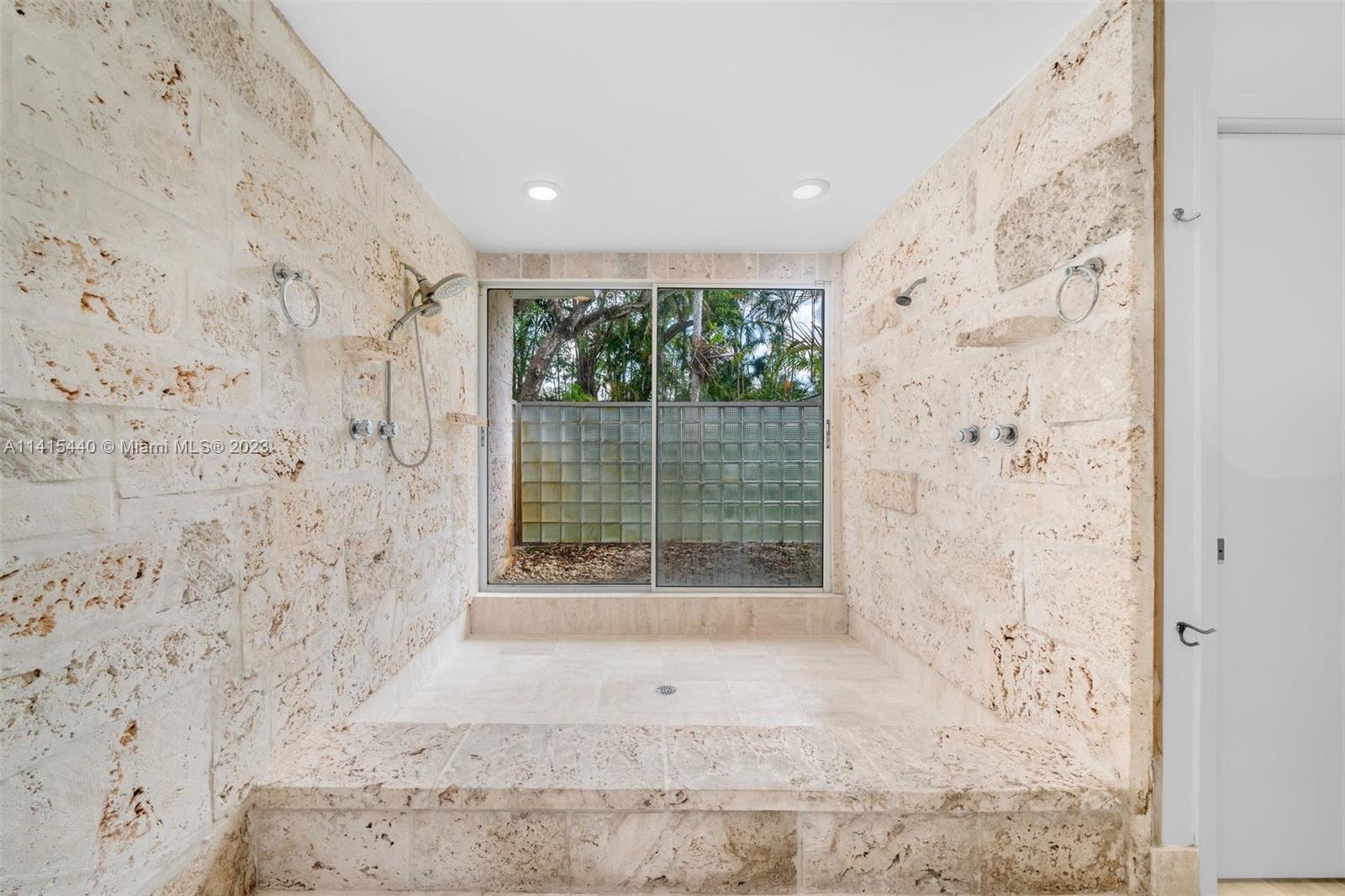 C GAB COUNTRY CLUB SEC 4 - Residential