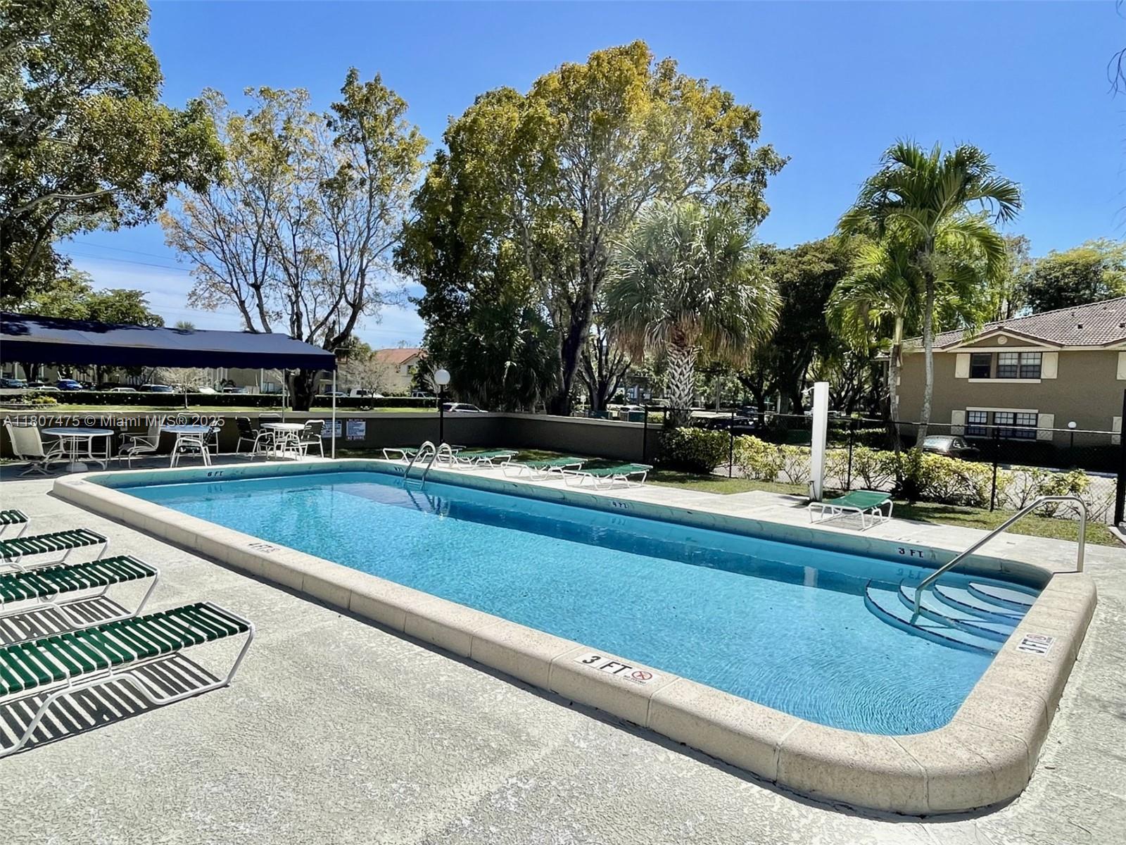 2624 Riverside Dr 2624