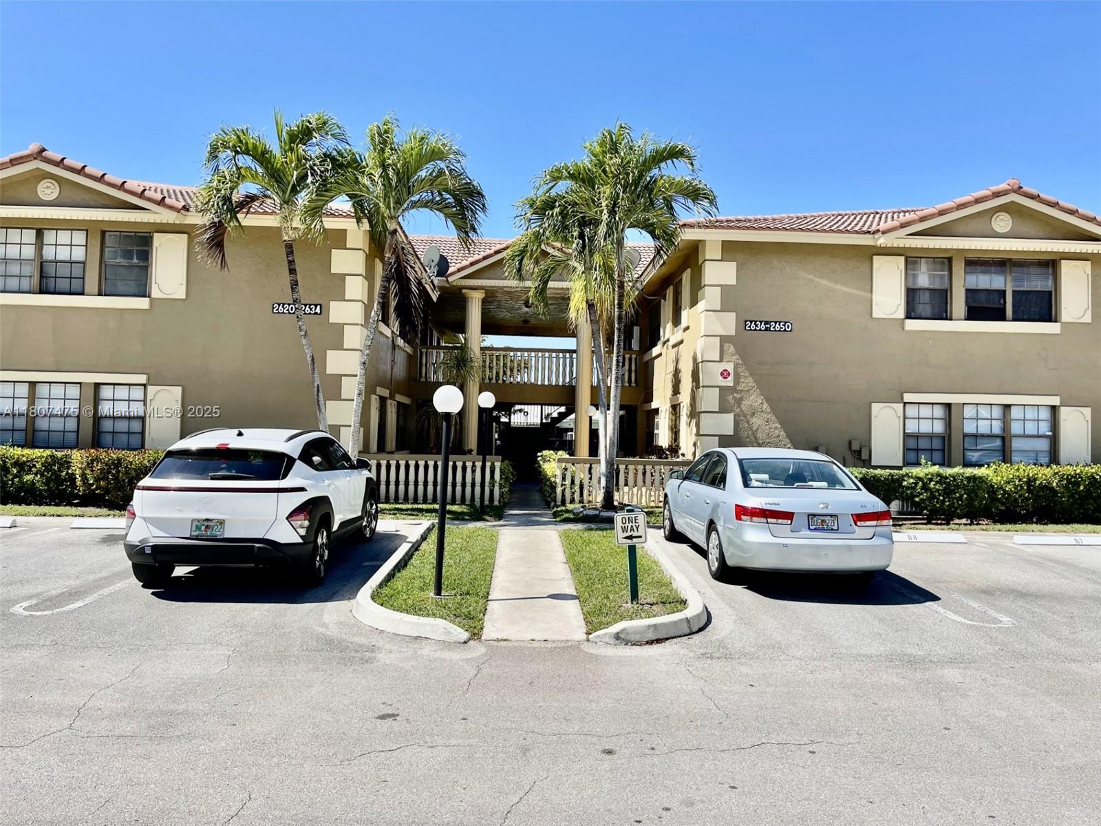 2624 Riverside Dr 2624, Coral Springs, Broward County, Florida - 2 Bedrooms  
2 Bathrooms - 