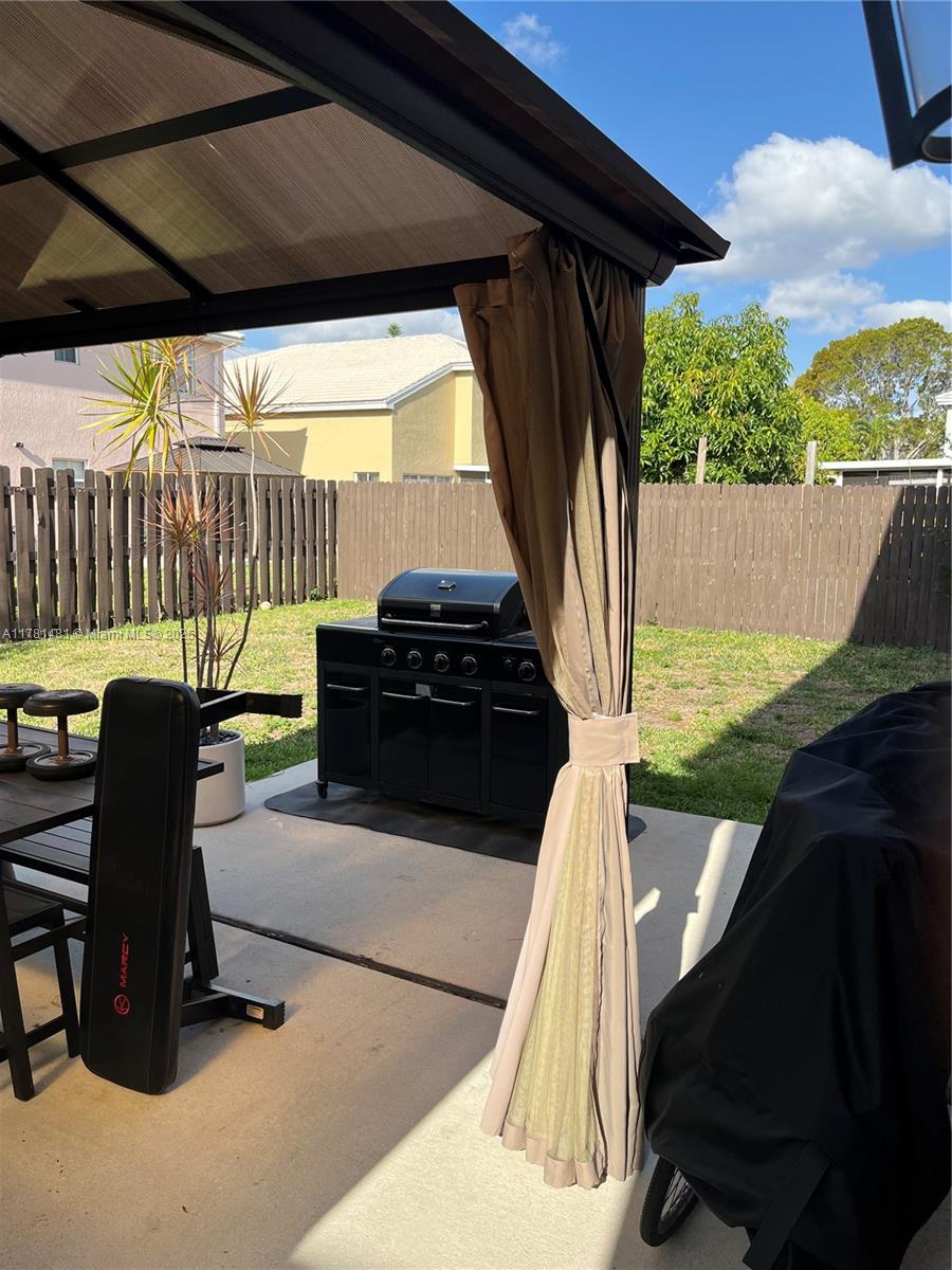 CORAL BAY PARCEL - Residential