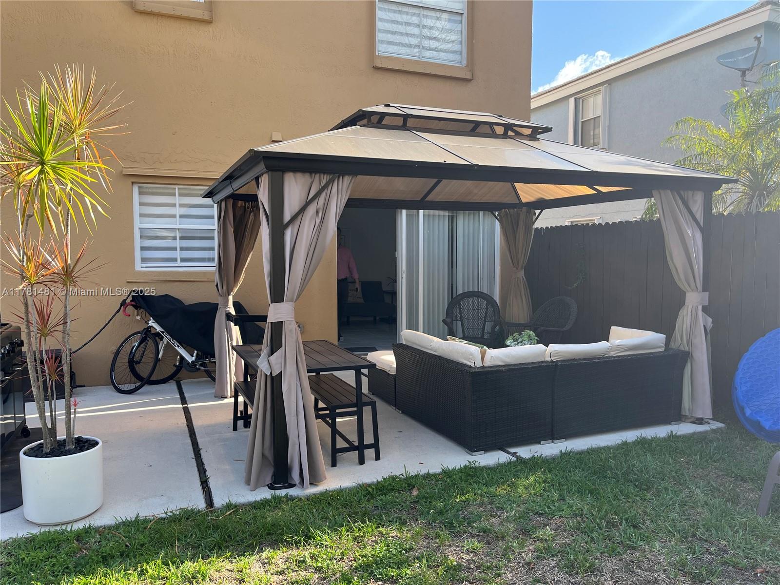 CORAL BAY PARCEL - Residential
