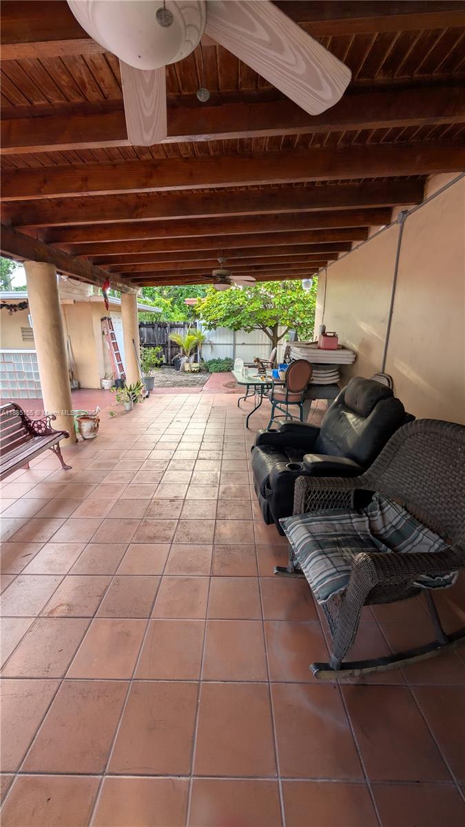 PALM SPRINGS SUB SEC 3 5T - Residential