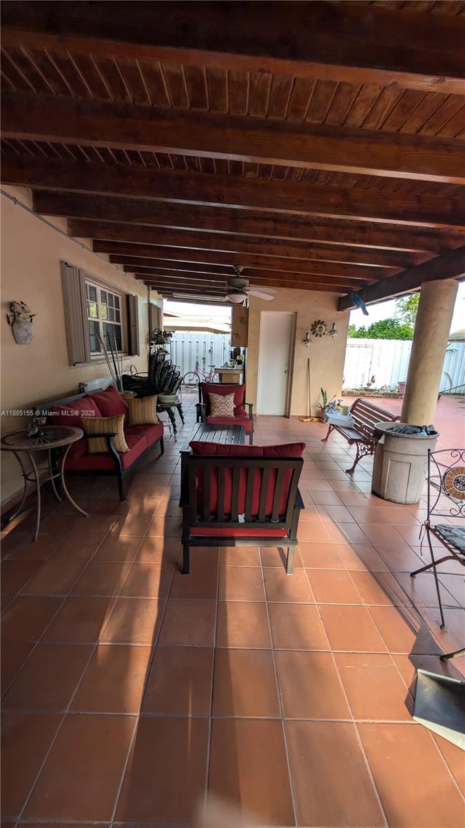 PALM SPRINGS SUB SEC 3 5T - Residential