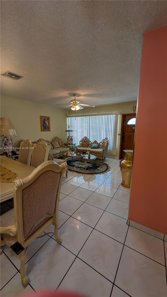 PALM SPRINGS SUB SEC 3 5T - Residential