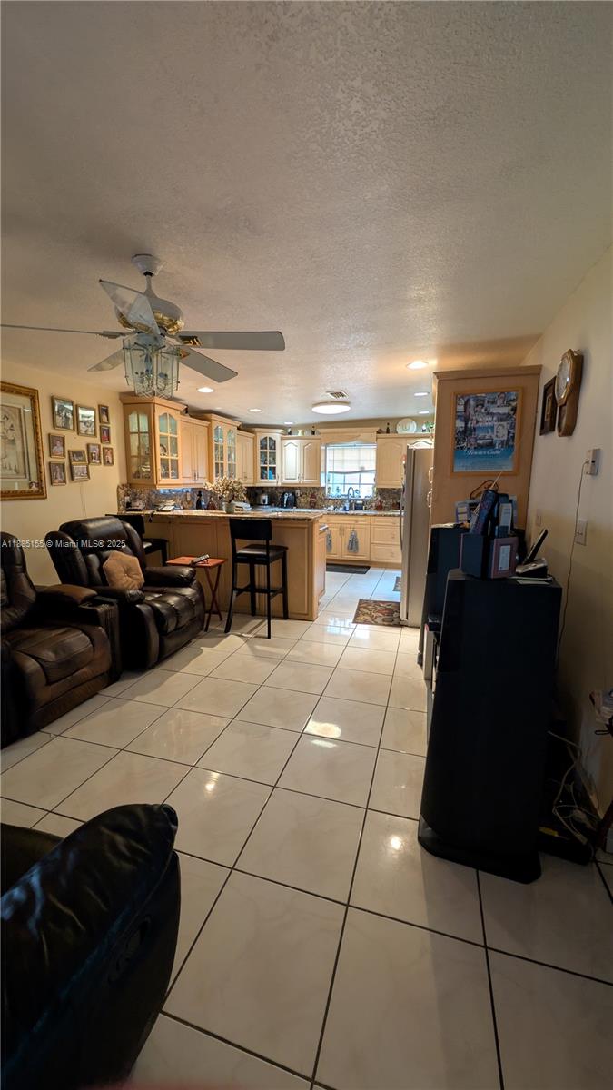 PALM SPRINGS SUB SEC 3 5T - Residential