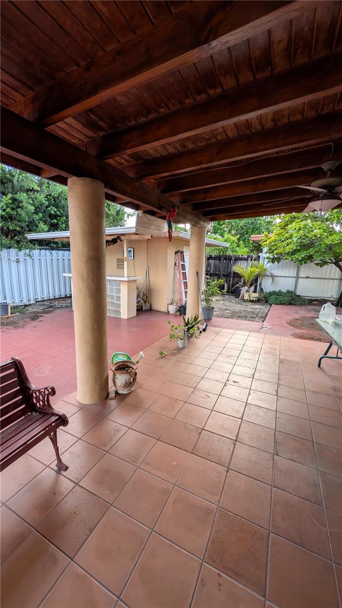 PALM SPRINGS SUB SEC 3 5T - Residential