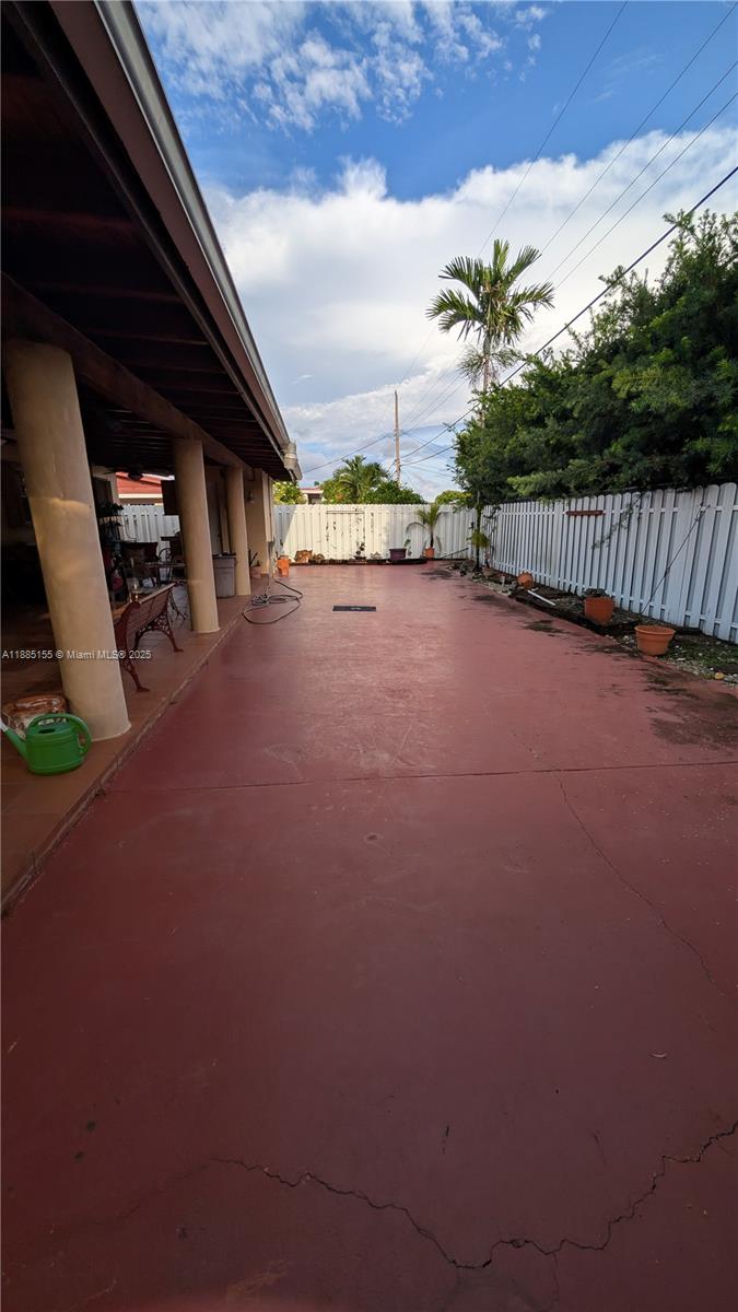 PALM SPRINGS SUB SEC 3 5T - Residential