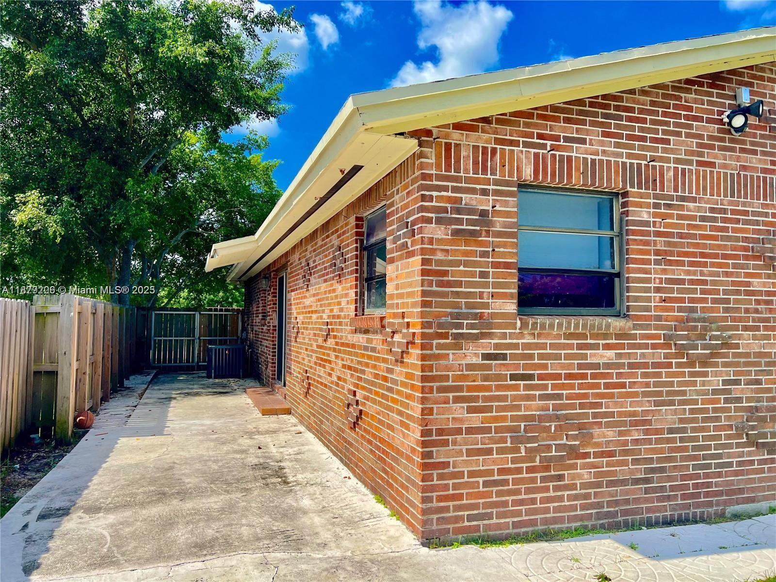 GRACEWOOD - Residential Lease