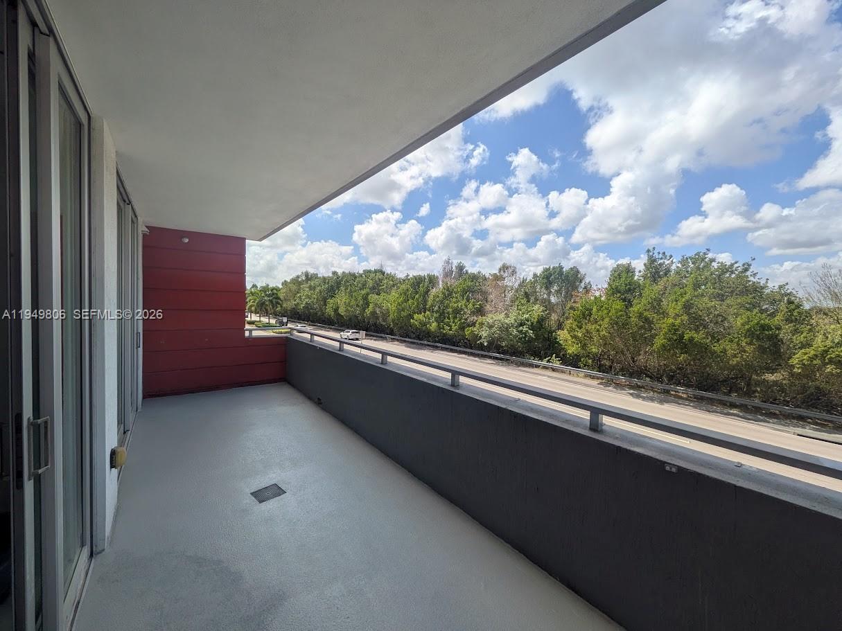 MIDTOWN AT DORAL - Residential