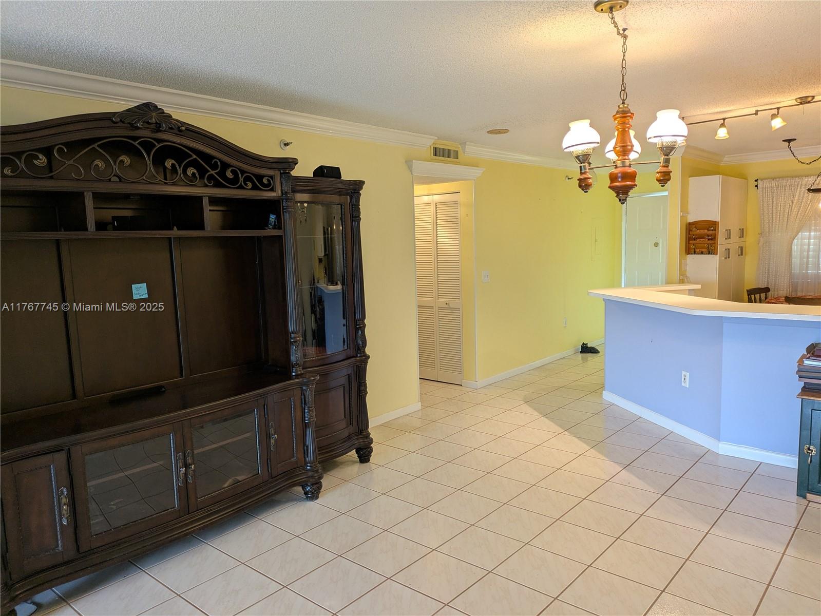 CYPRESS BEND CONDOMINIUM - Residential
