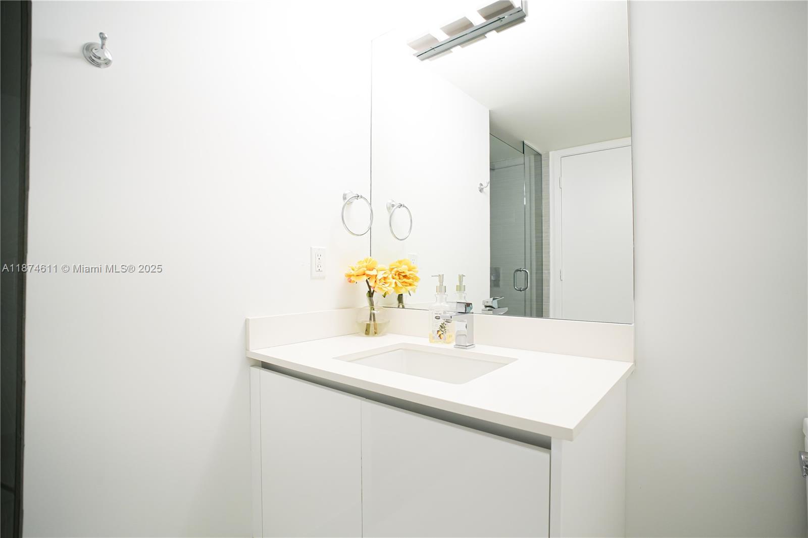 PARQUE TOWERS CONDO - Residential