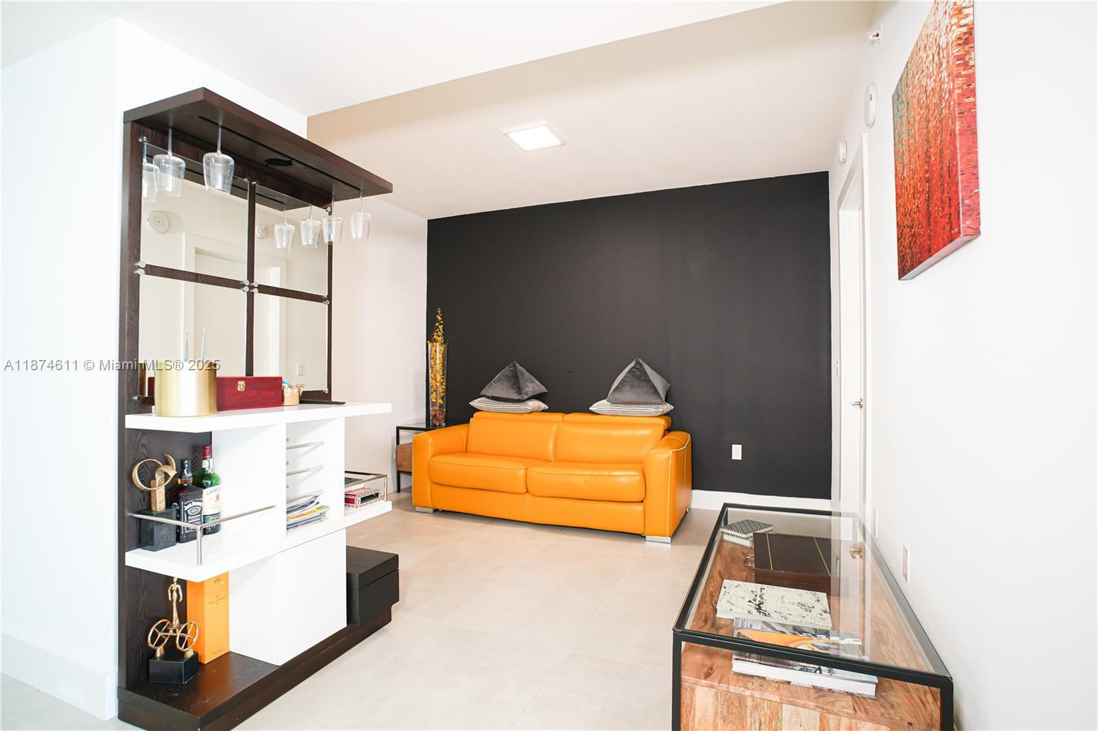 PARQUE TOWERS CONDO - Residential