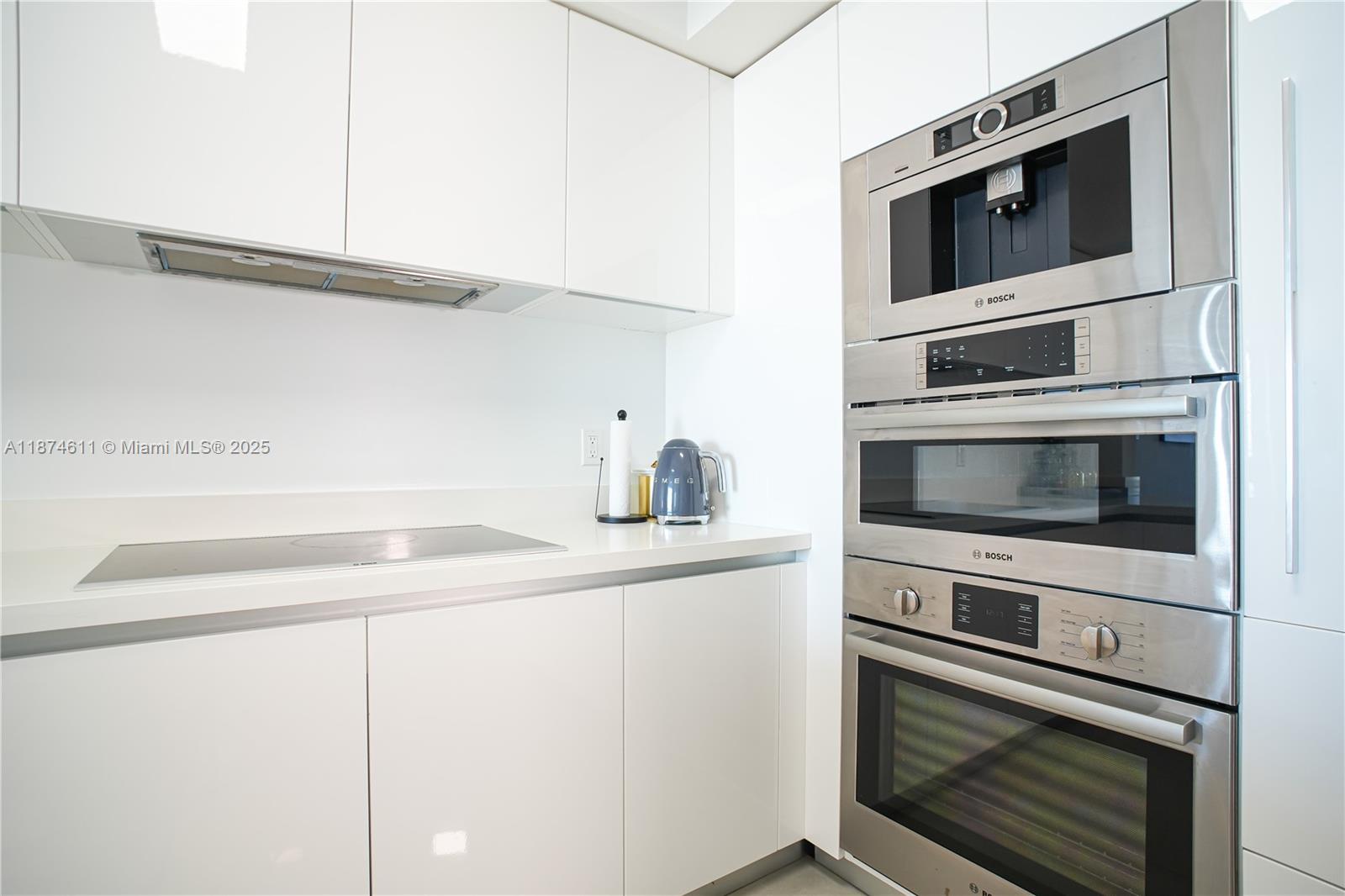 PARQUE TOWERS CONDO - Residential