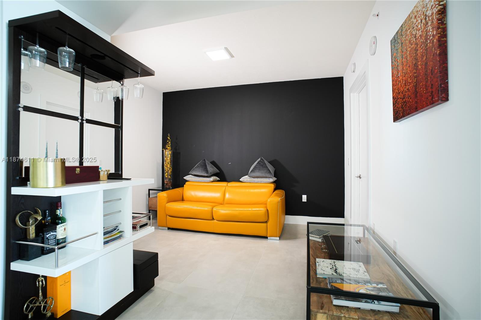 PARQUE TOWERS CONDO - Residential