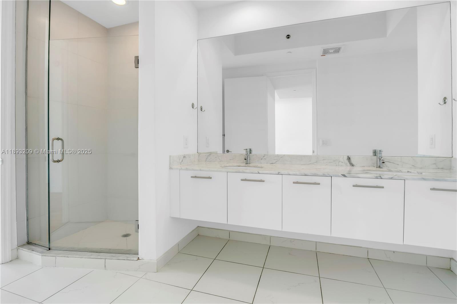 500 BRICKELL WEST CONDO - Residential Lease