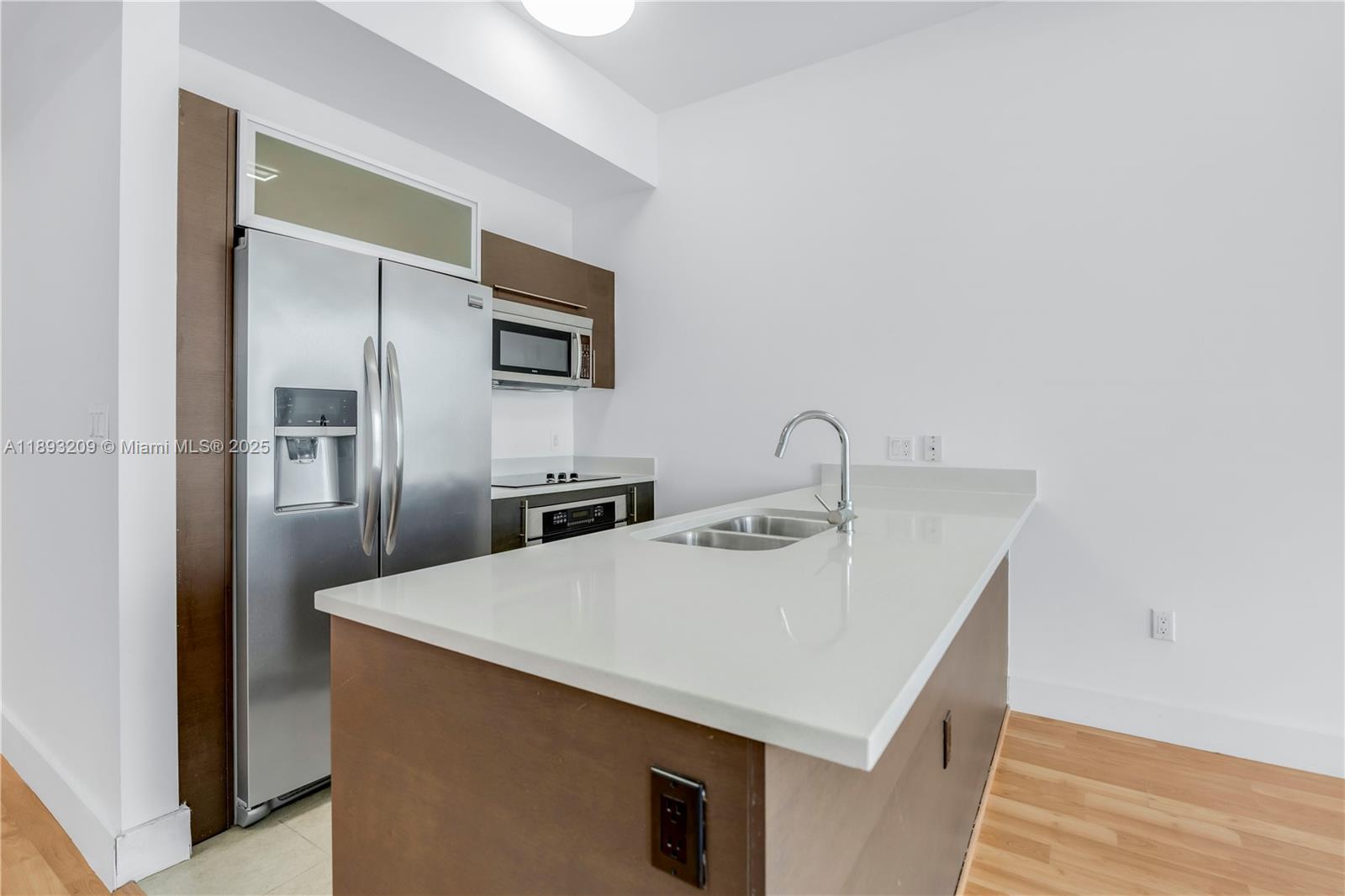 500 BRICKELL WEST CONDO - Residential Lease