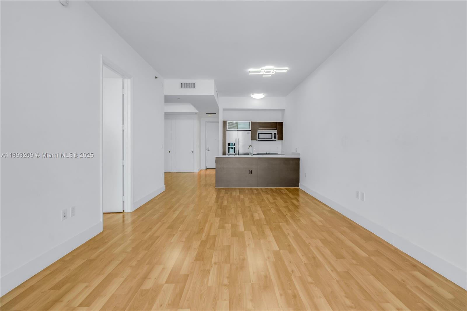 500 BRICKELL WEST CONDO - Residential Lease
