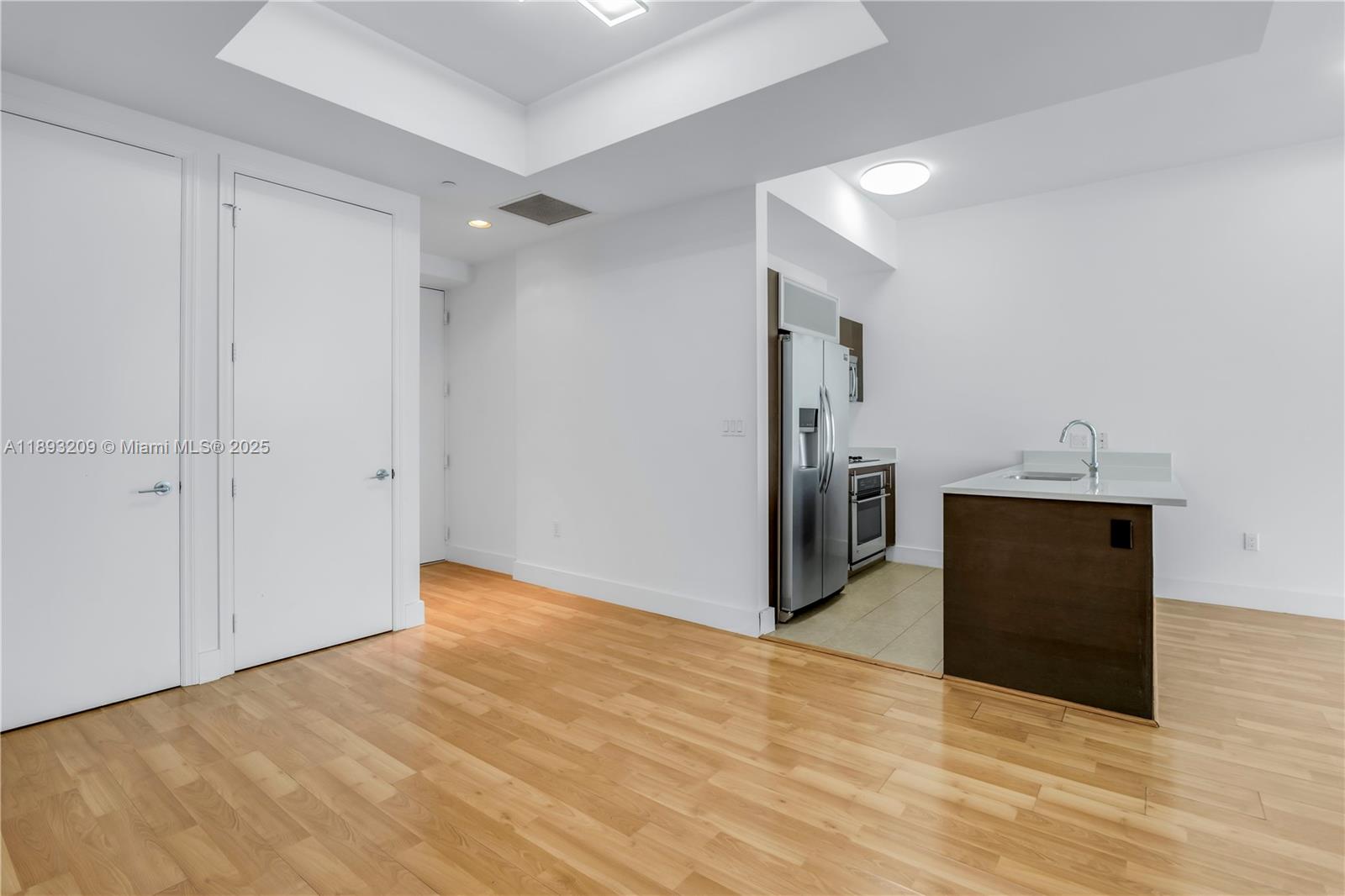 500 BRICKELL WEST CONDO - Residential Lease