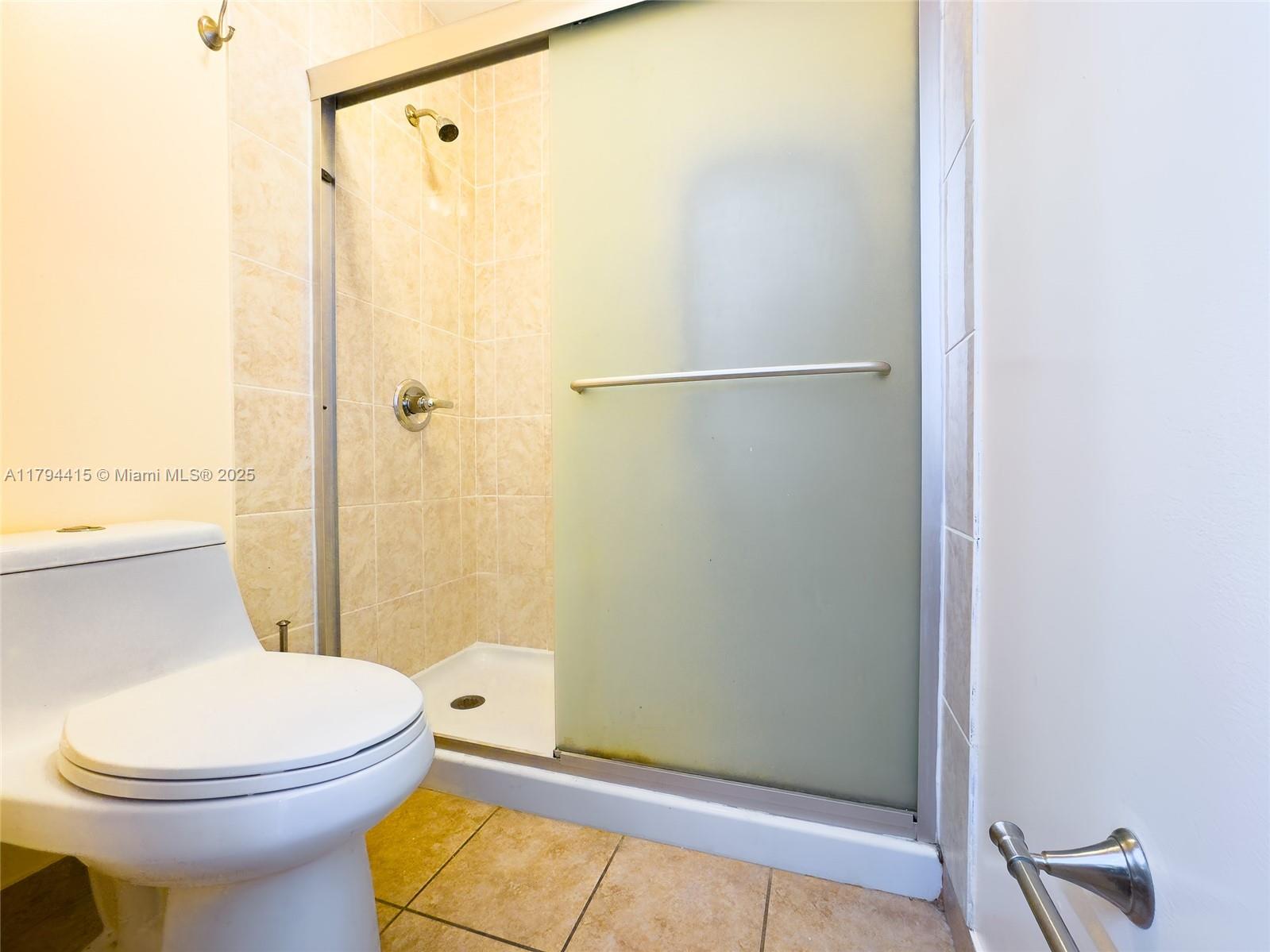 1613 NW 16 ST CONDO - Residential
