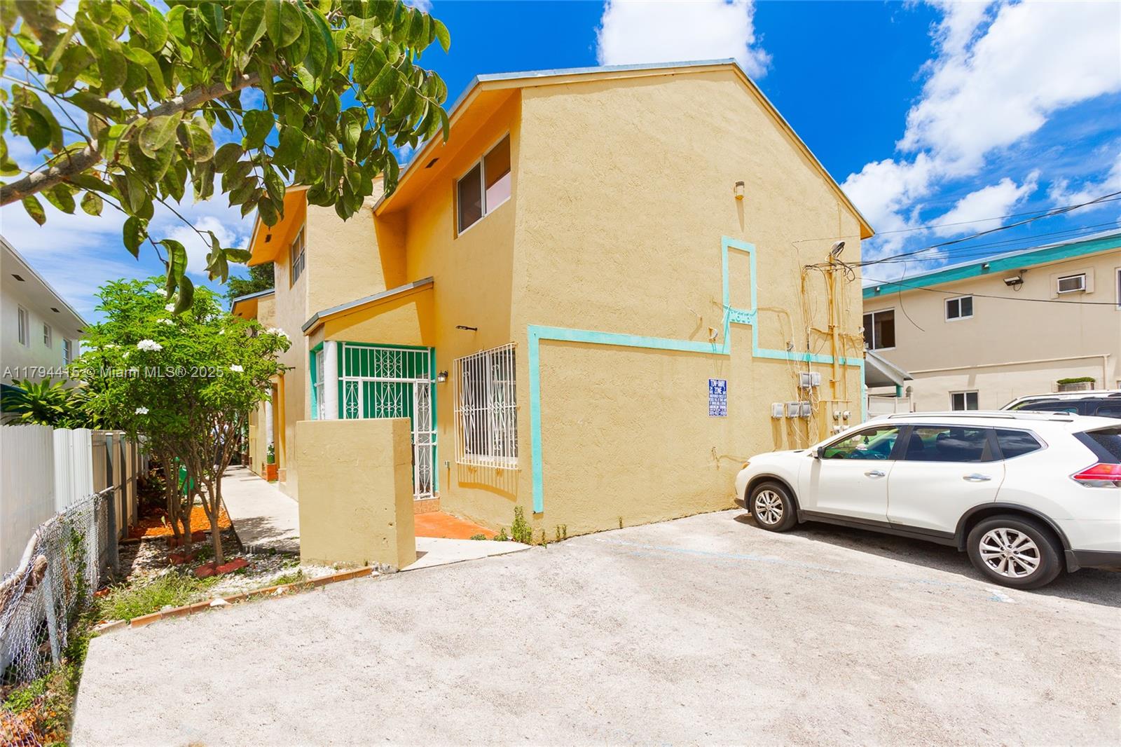 1613 NW 16 ST CONDO - Residential