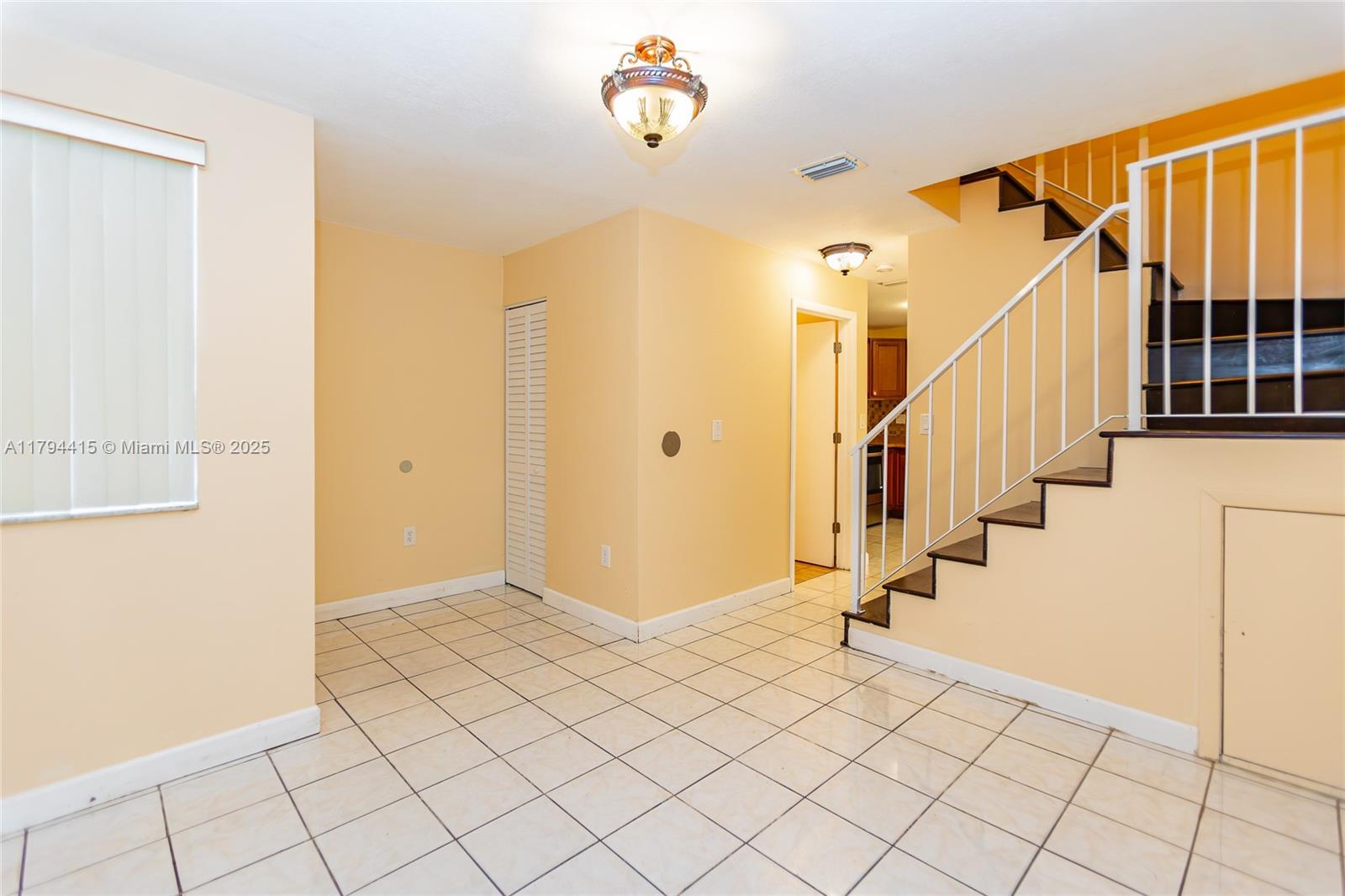 1613 NW 16 ST CONDO - Residential