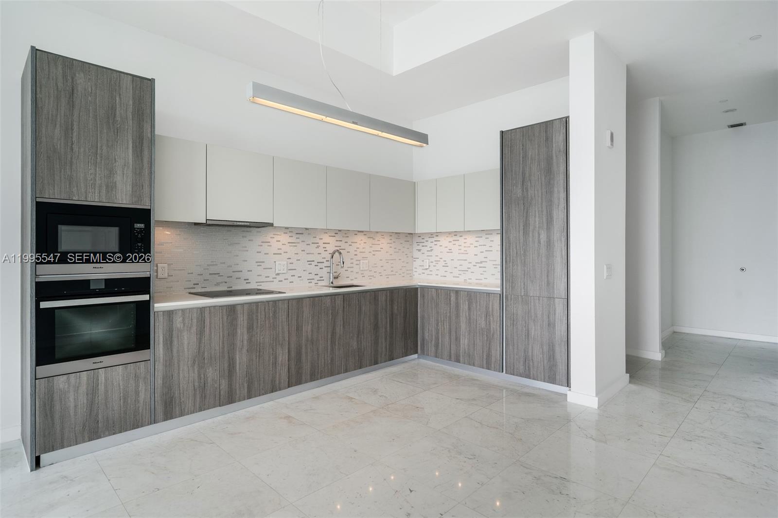 2900 NE 7th Ave 604