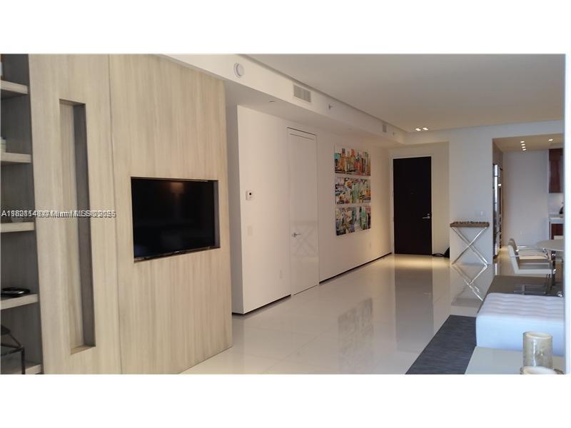 BAL HARBOUR NORTH SOUTH C - Residential Lease