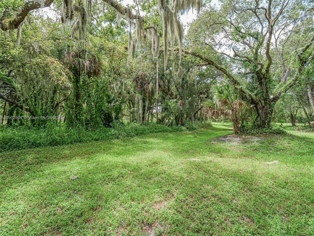 Photo of 11321 Ganesh Way, Sebastian, FL 32958 (MLS # A11902864)
