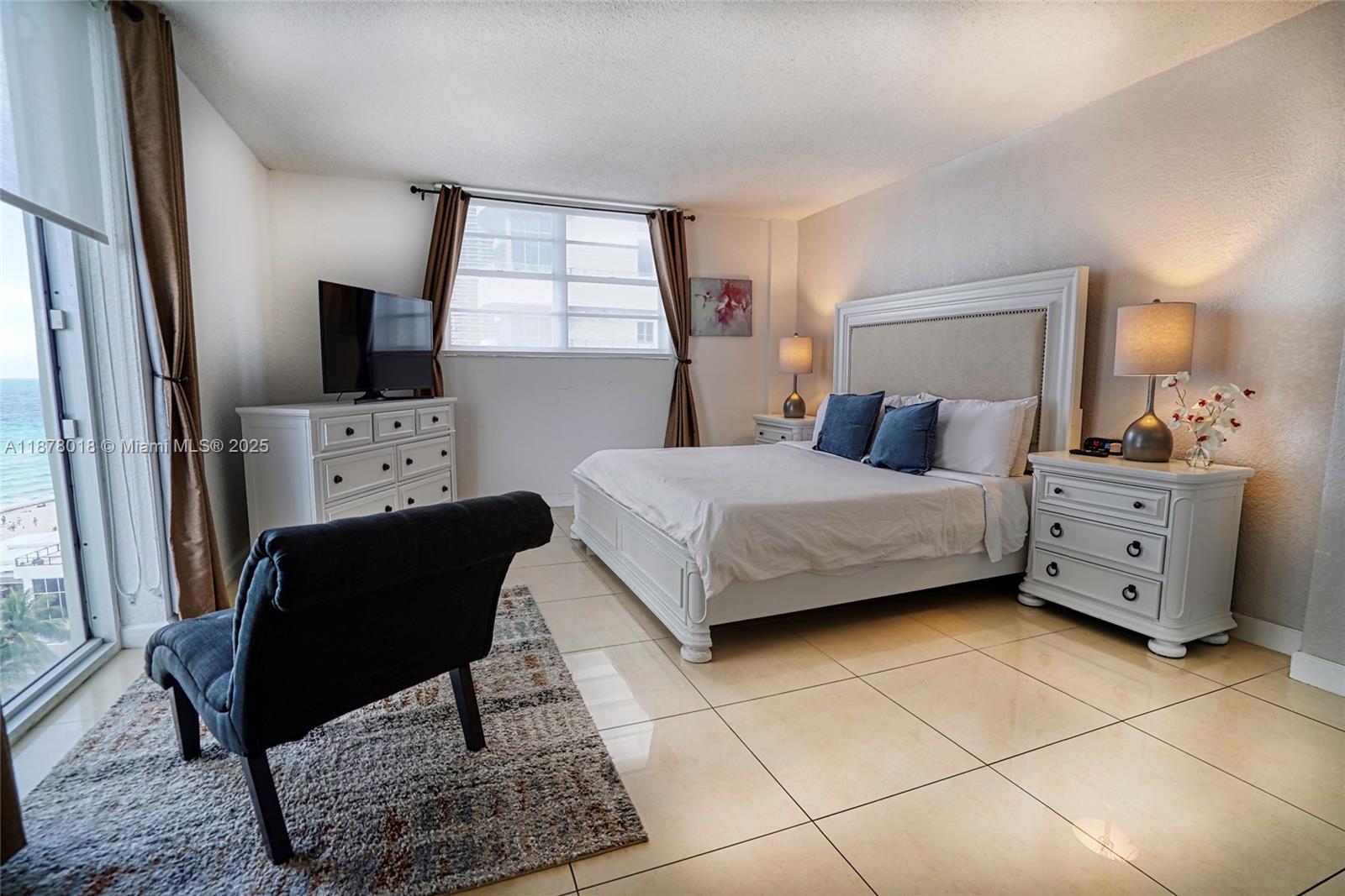 SIAN OCEAN RESIDENCES CON - Residential