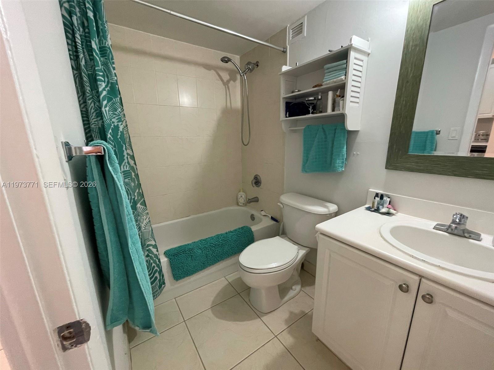 ISLAND PLACE AT NORTH BAY - Residential