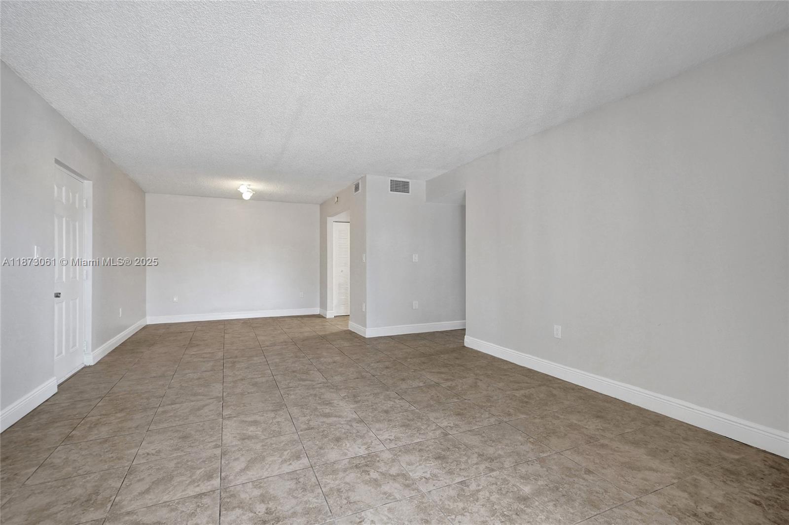 REV LAKE VIEW ESTATES UNI - Residential Lease