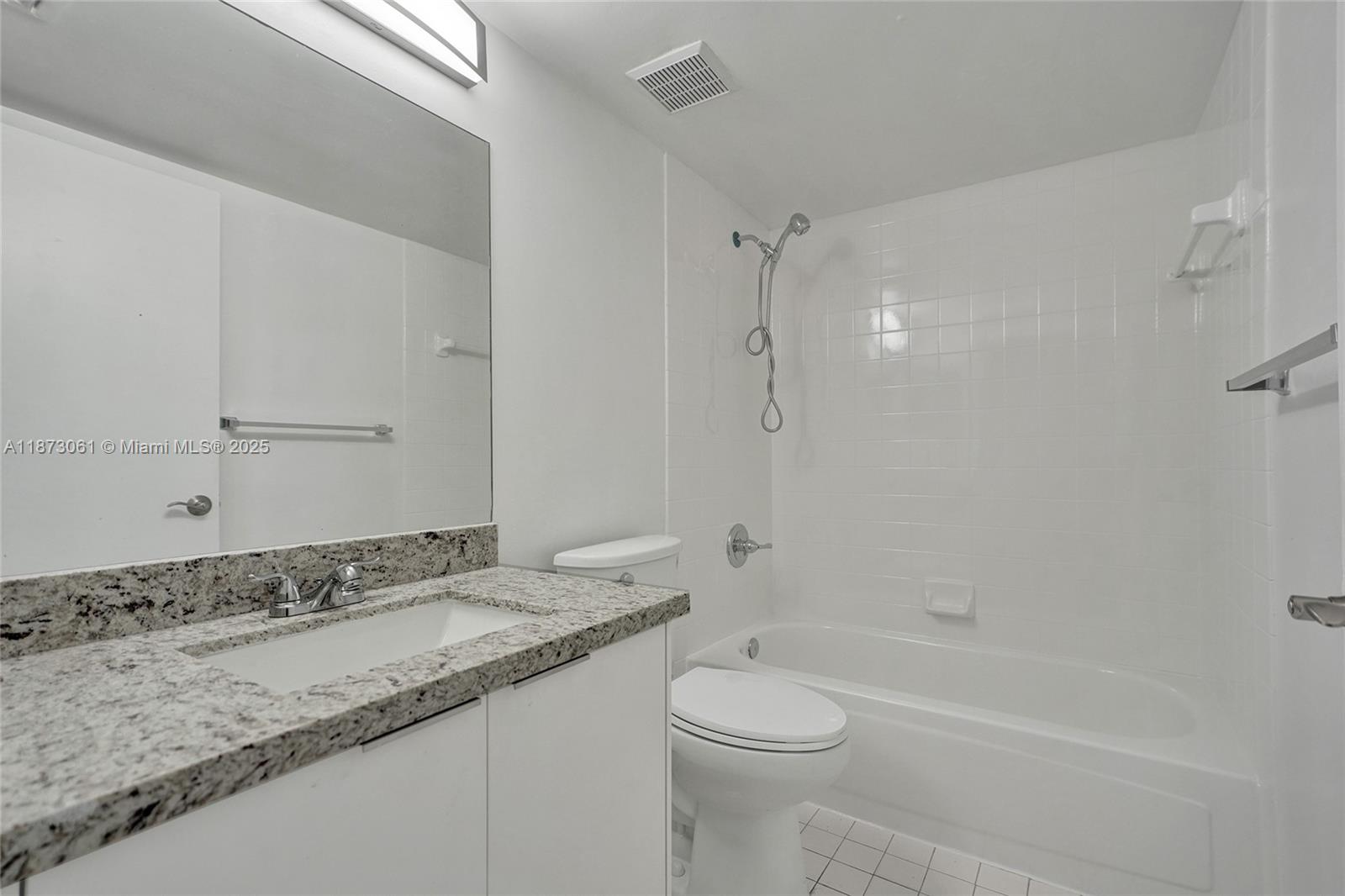 REV LAKE VIEW ESTATES UNI - Residential Lease