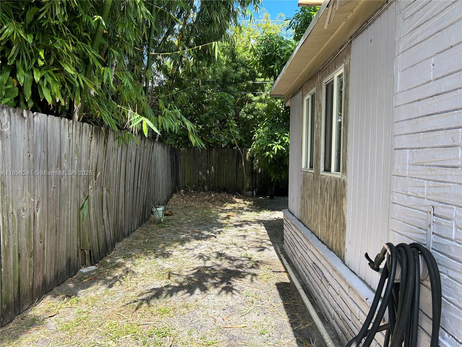 BREEZE HAVEN - Residential