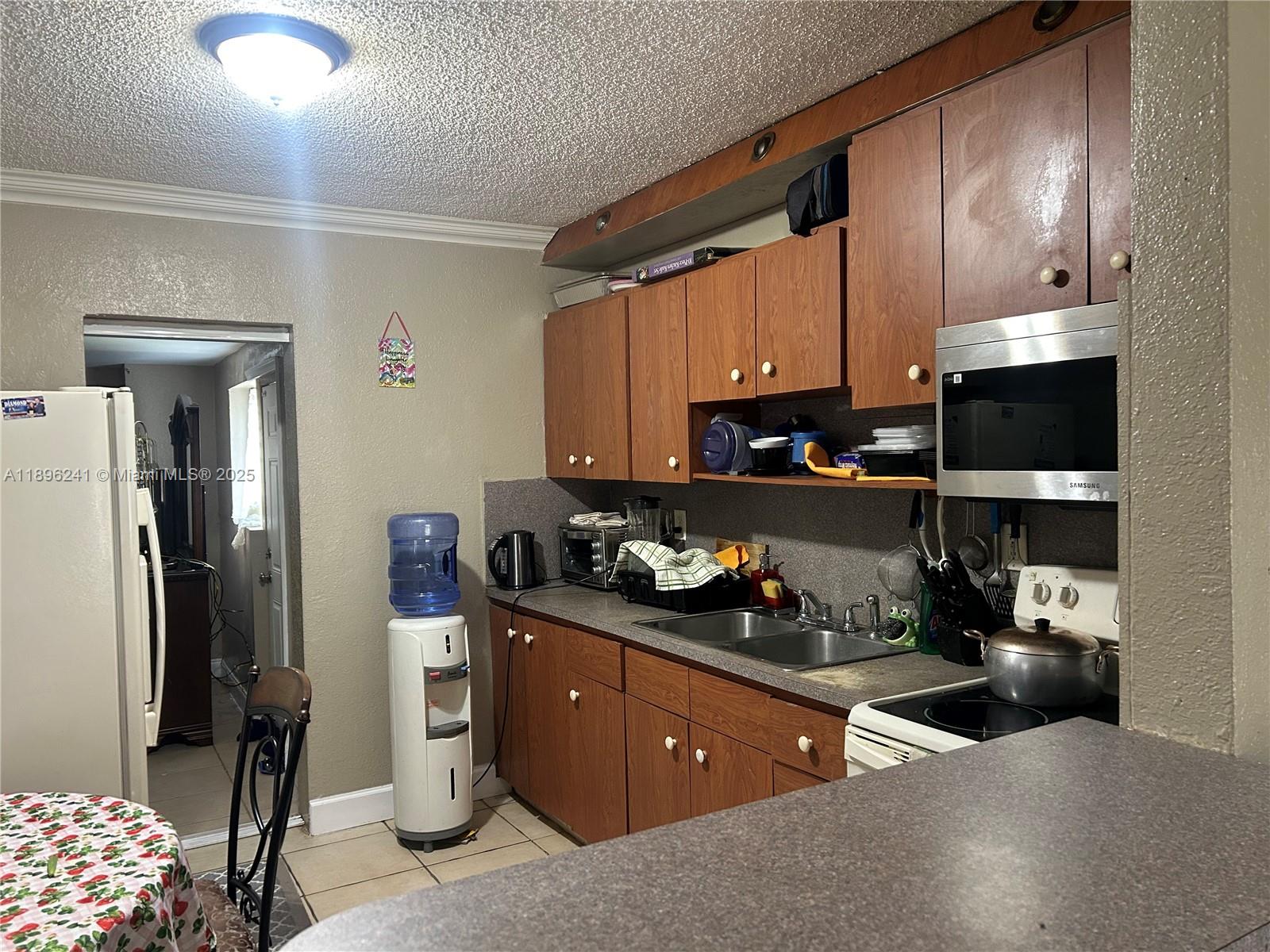 BREEZE HAVEN - Residential