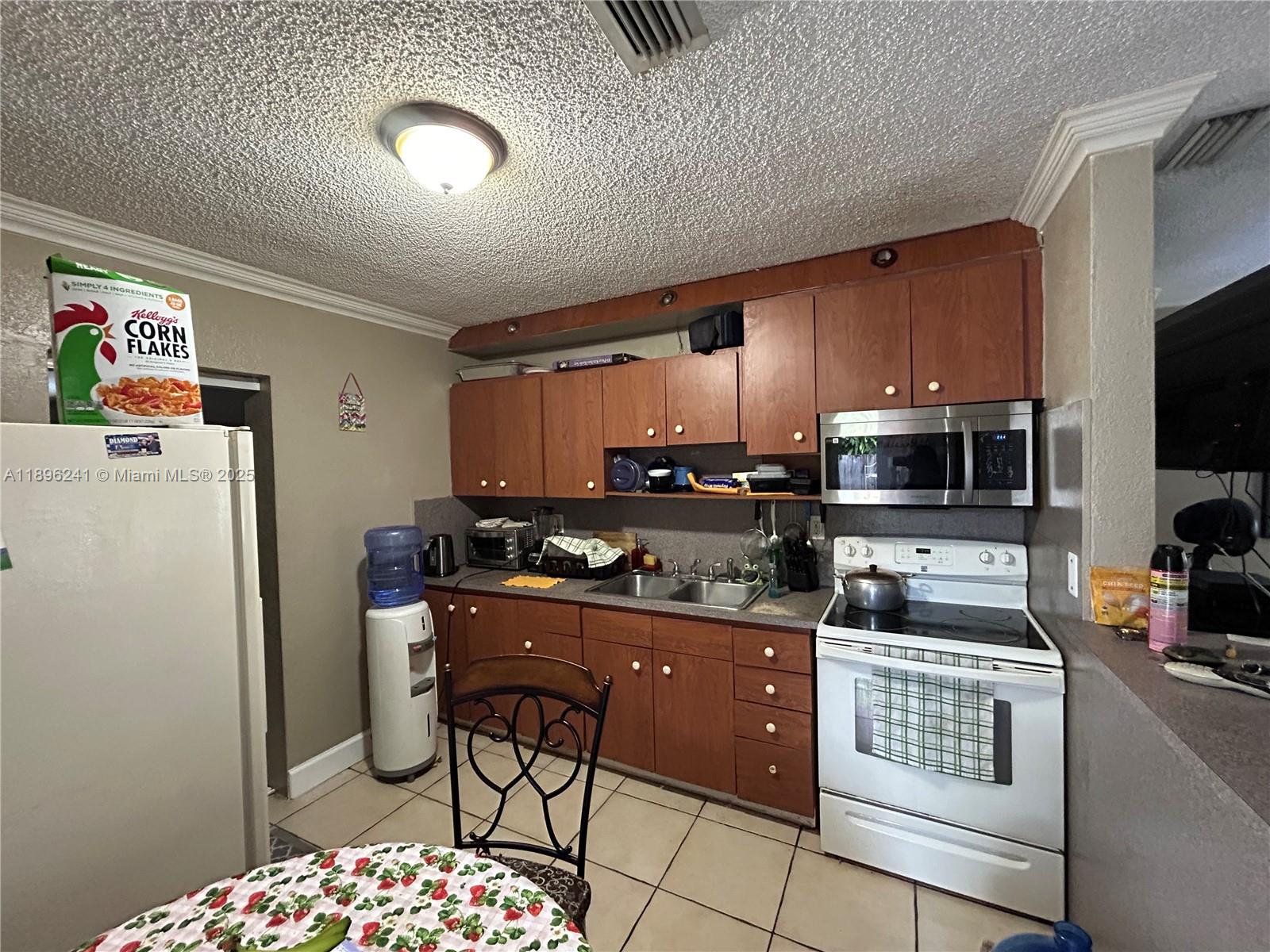 BREEZE HAVEN - Residential
