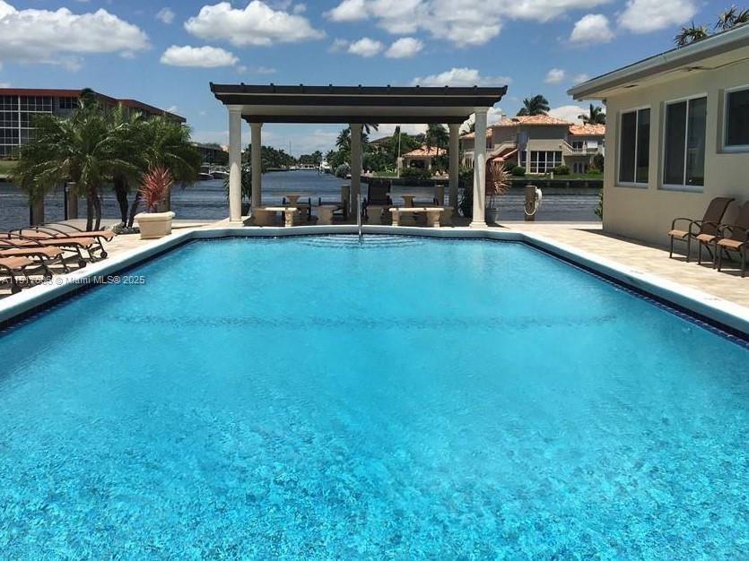 HILLSBORO ISLAND HOUSE CO - Residential