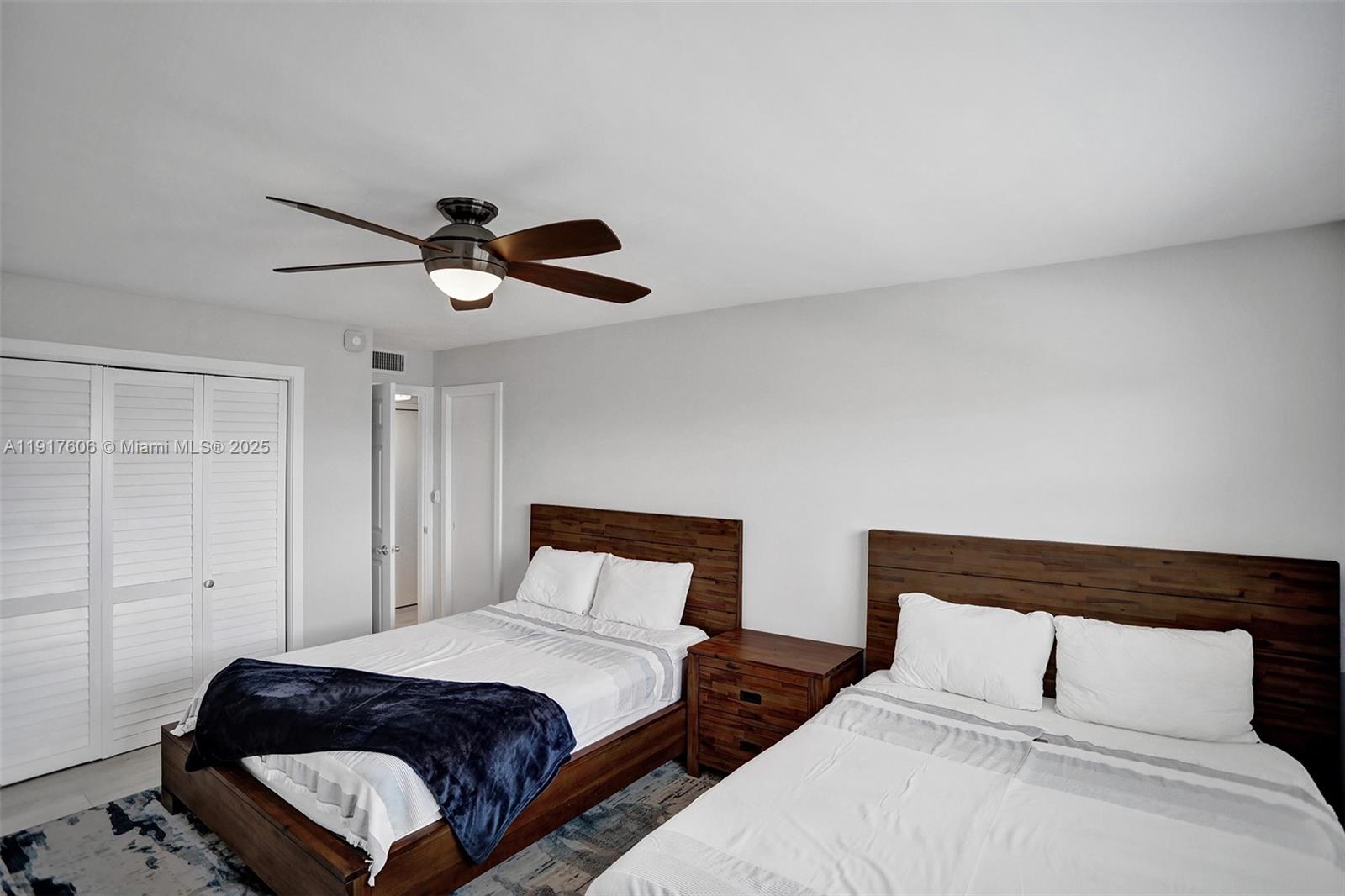 HILLSBORO ISLAND HOUSE CO - Residential