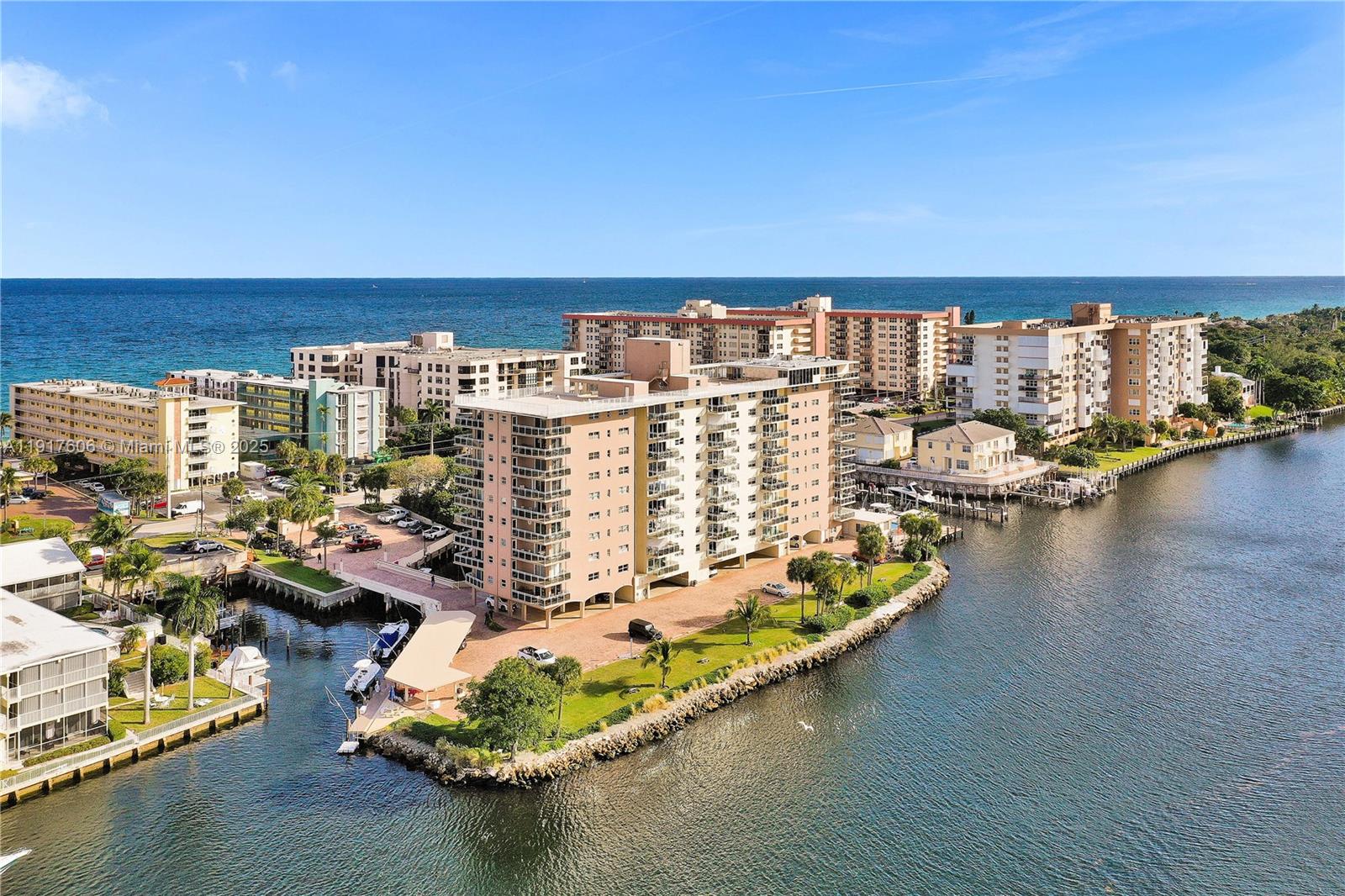 HILLSBORO ISLAND HOUSE CO - Residential