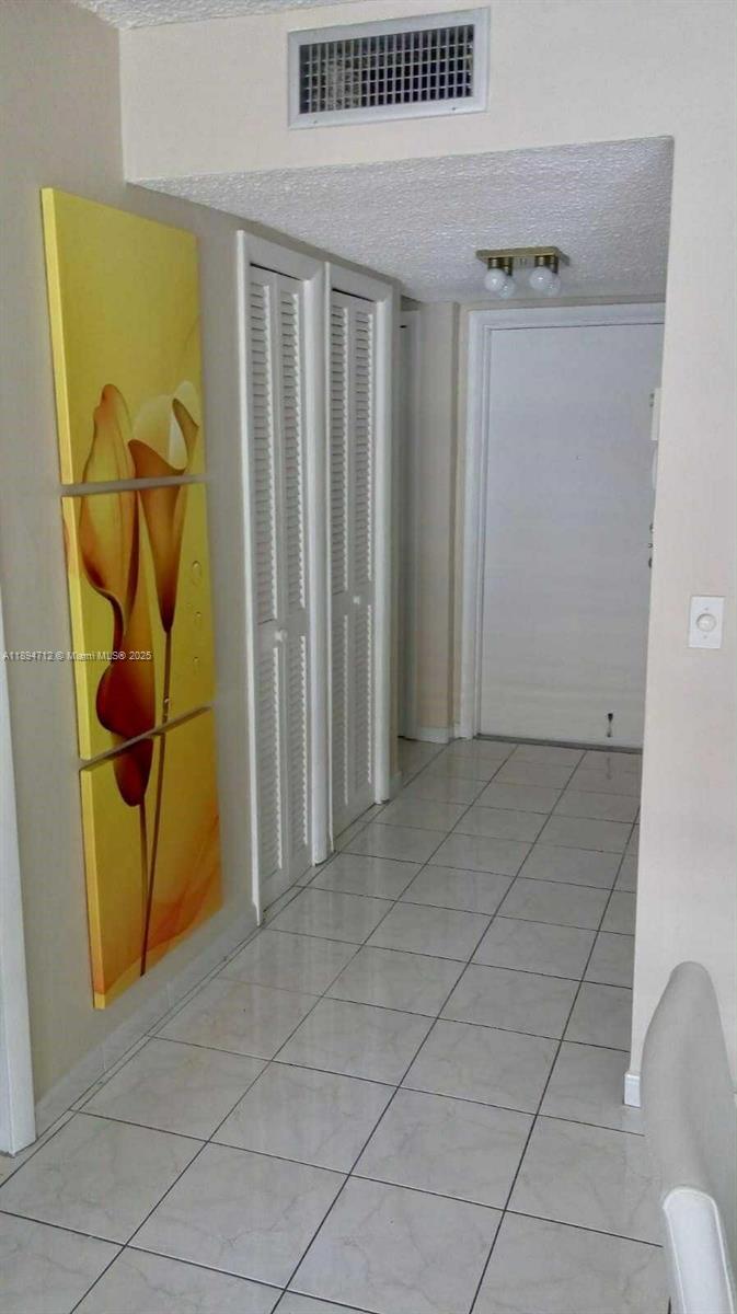 THIRD GULFSTREAM GARDEN - Residential Lease